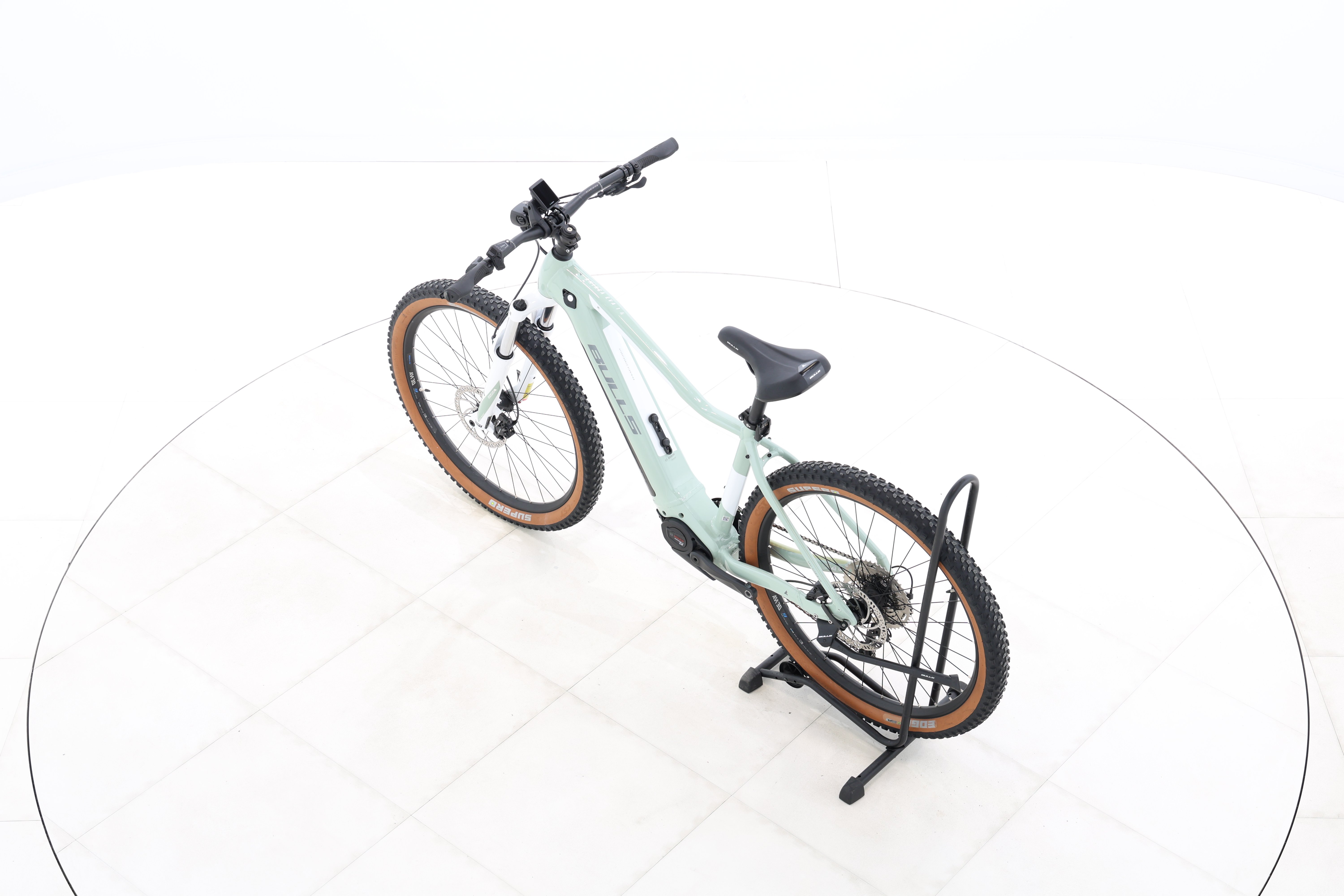 a0131431-d4af-43fc-95b9-93d72fa5f30d