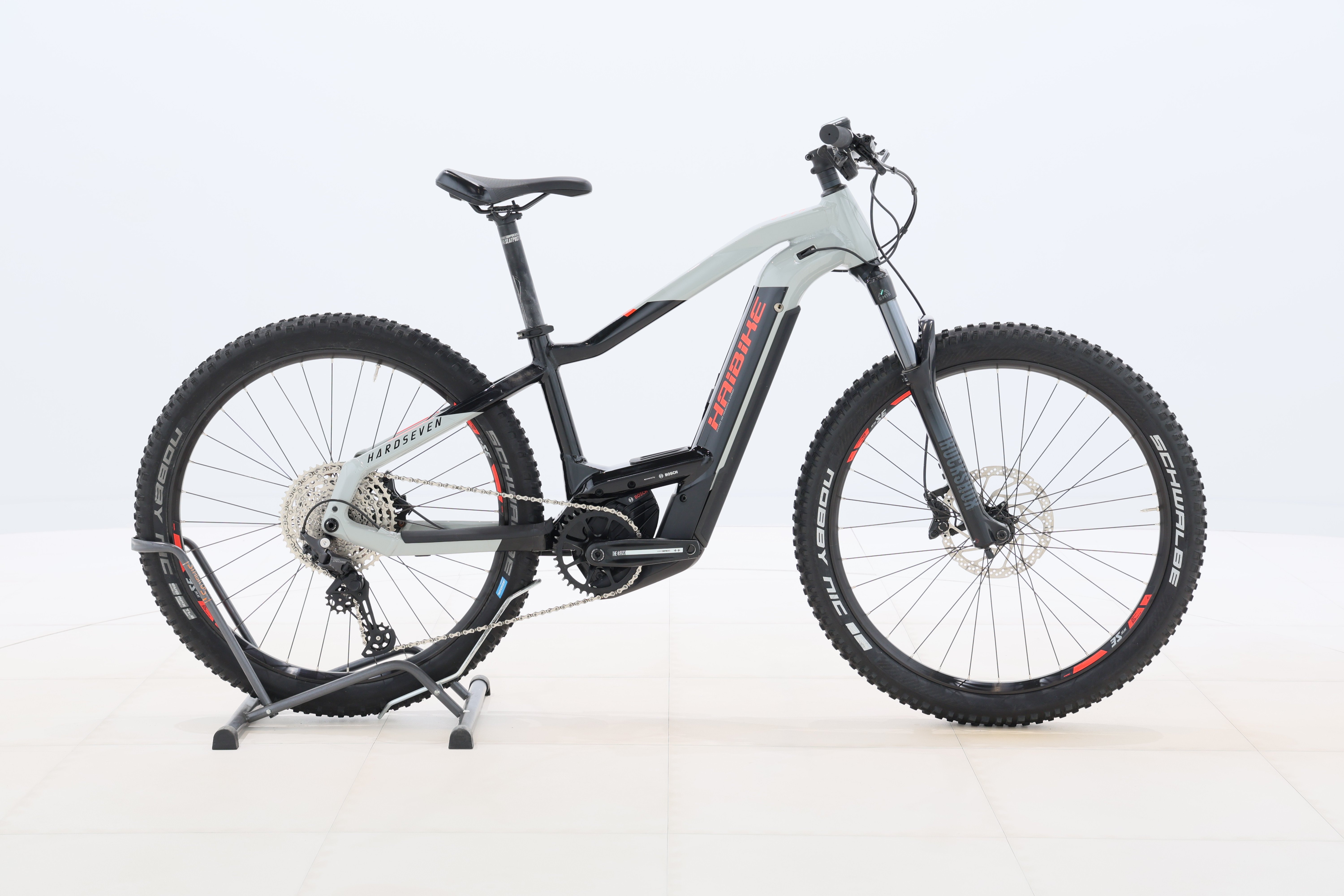 81dec76b-d5e9-4133-8497-fc05666c6ebd