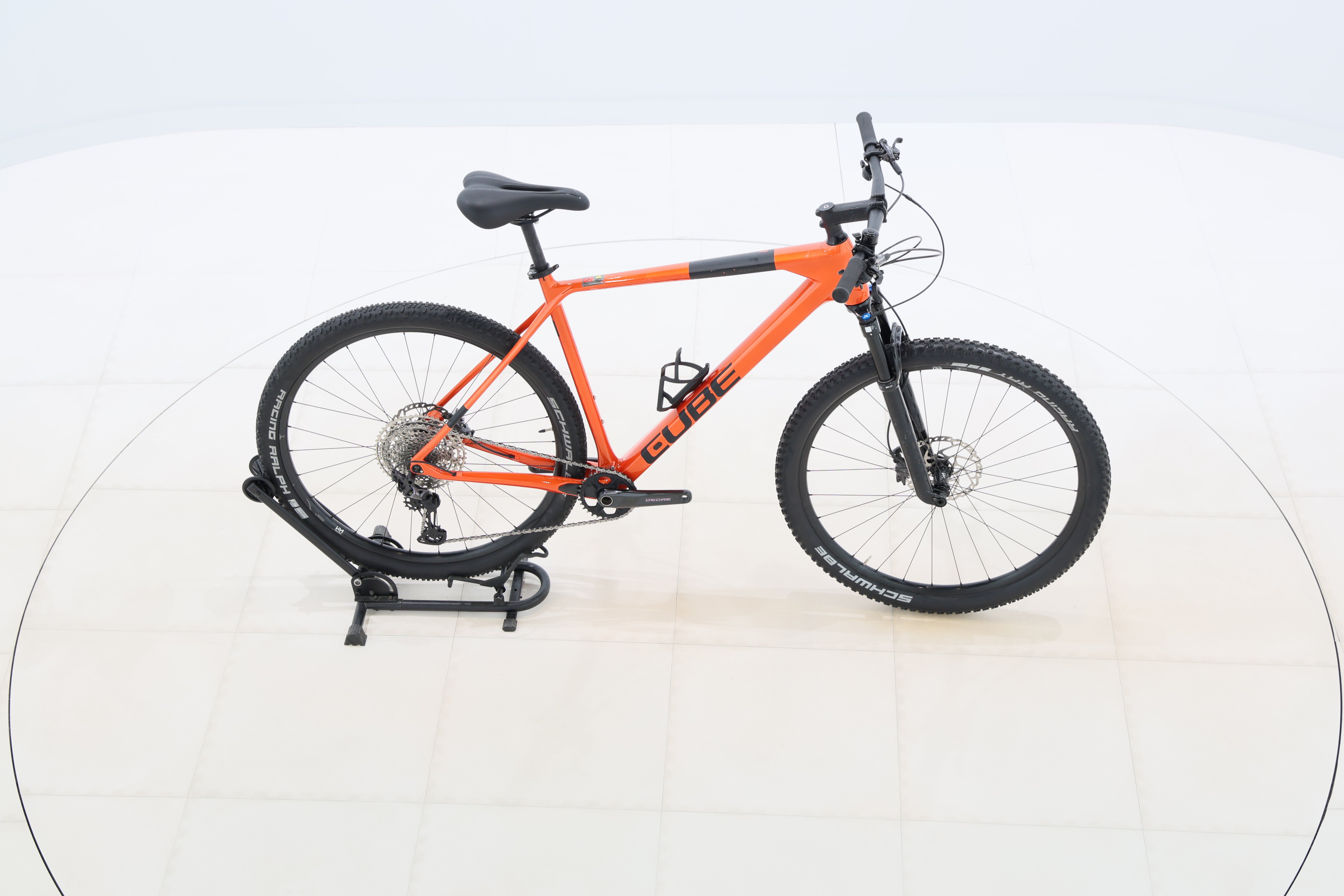 70b6f686-f42c-43a4-a4c0-48b892cf8b38