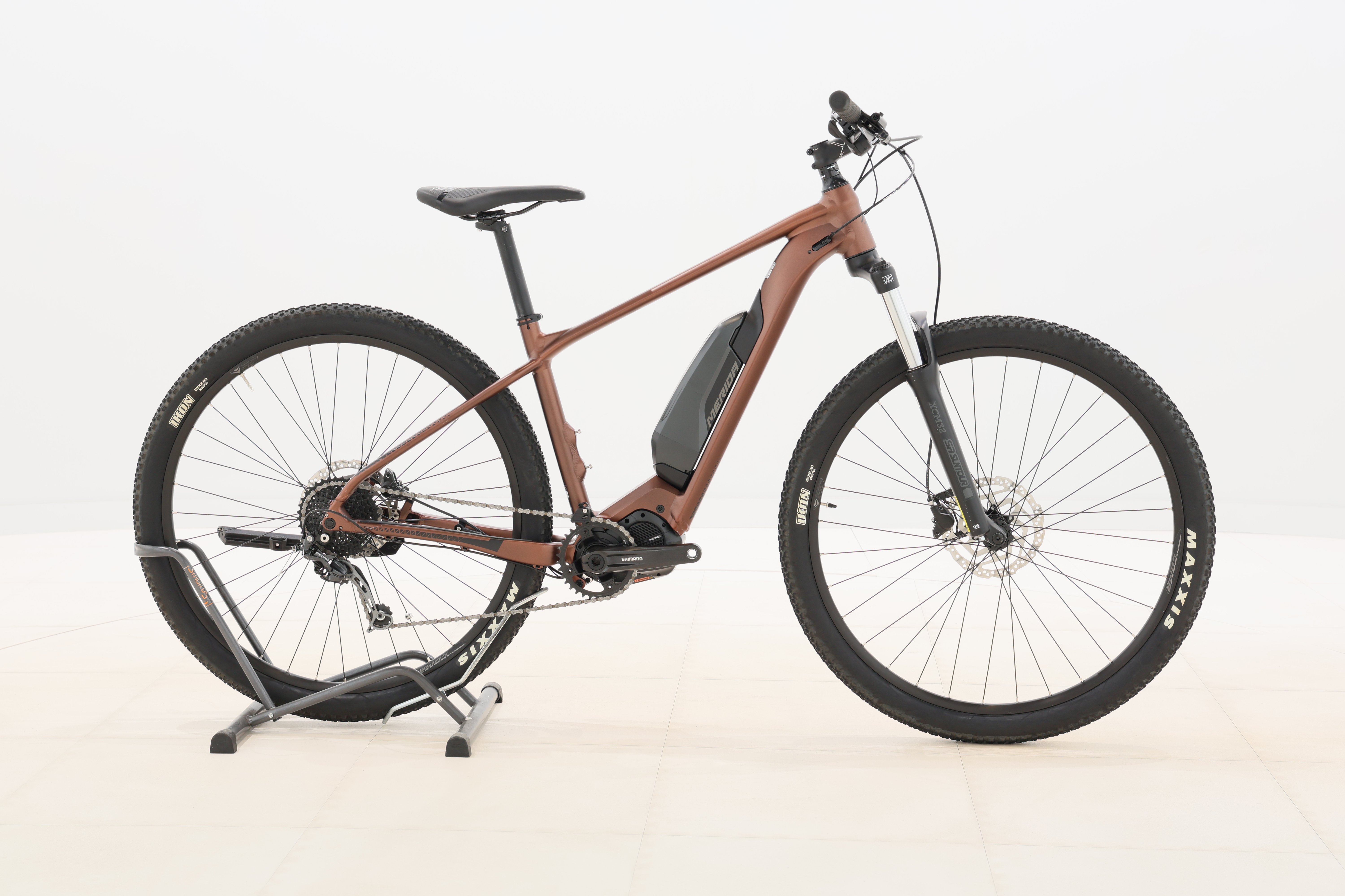 c53034f3-e170-459a-b5a6-5bea5189b1ab