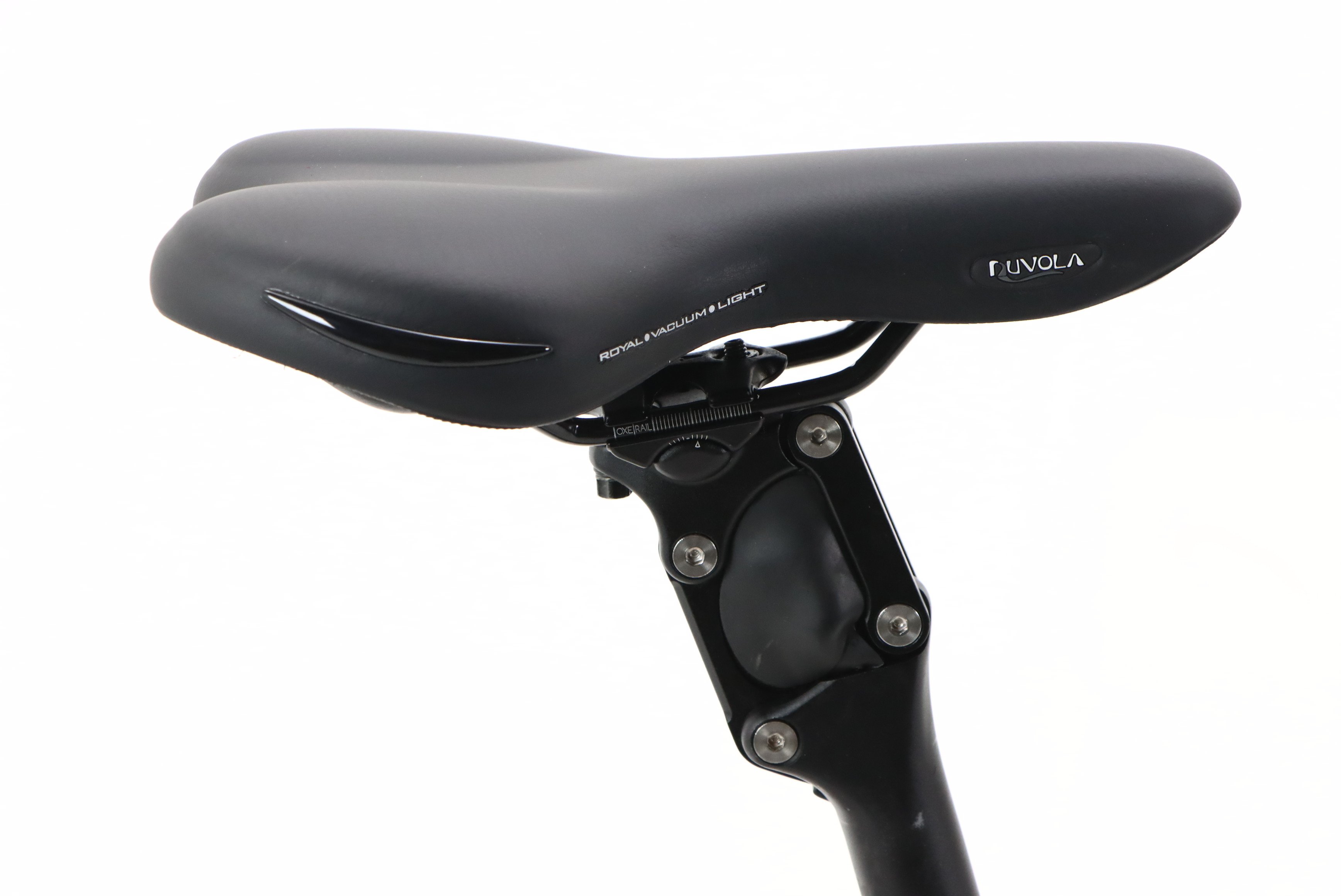 c3e943df-5d54-43c1-b4b2-2d3e35d72ecc