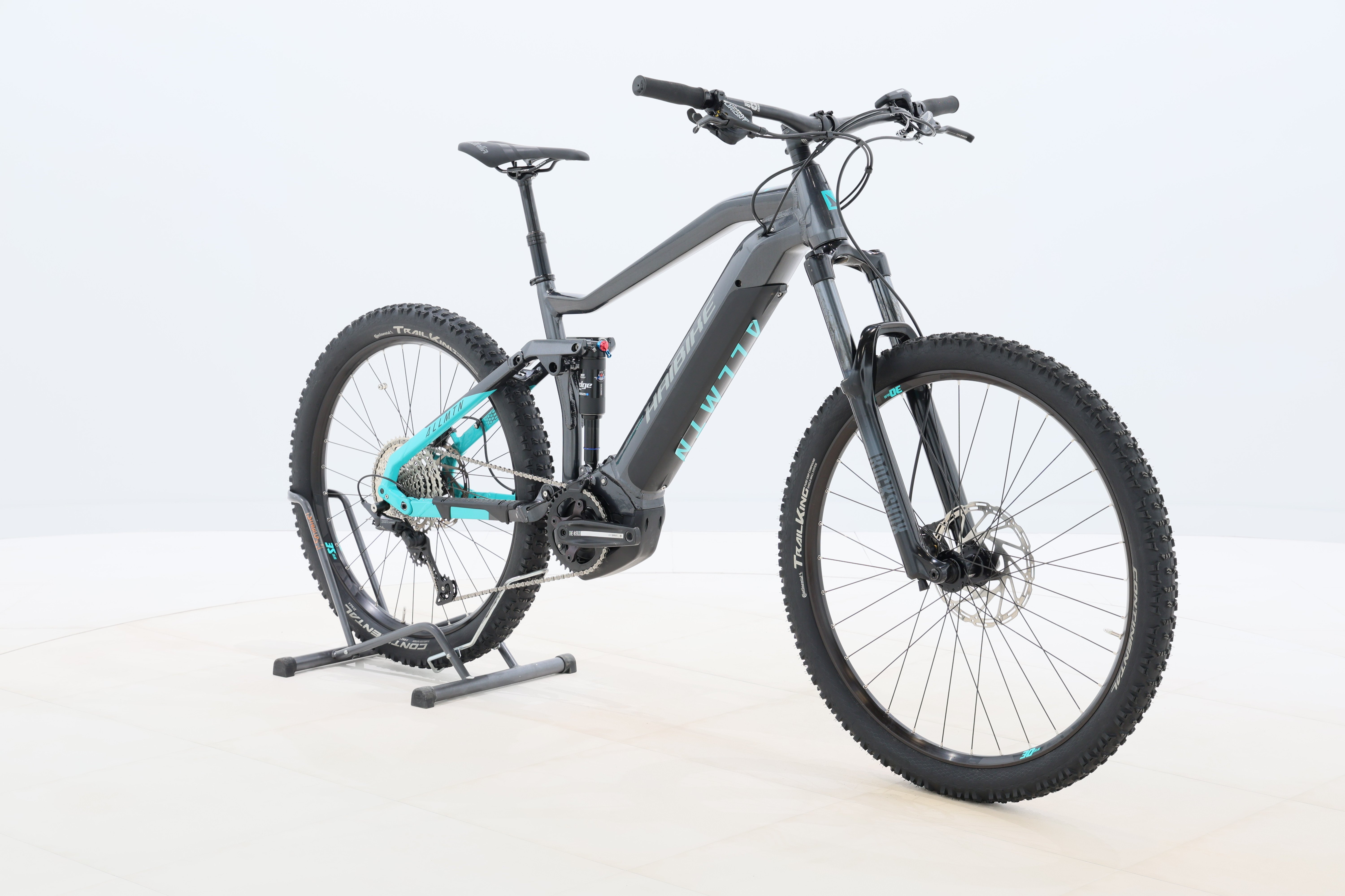 f31951ed-418b-40b8-9910-d6b8ec851578