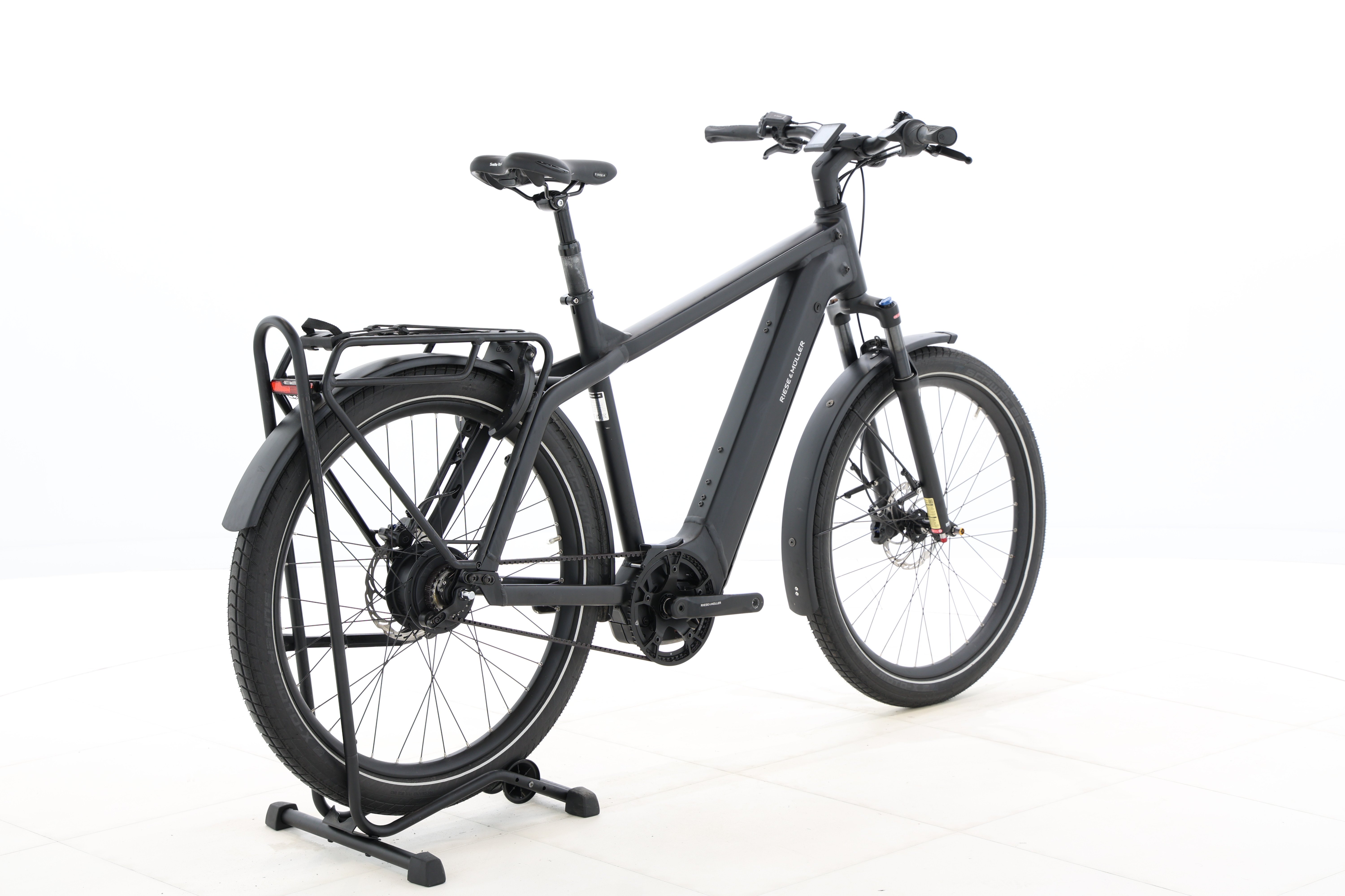 0121ab33-0042-4bf5-baa0-bf0d43af4fd9