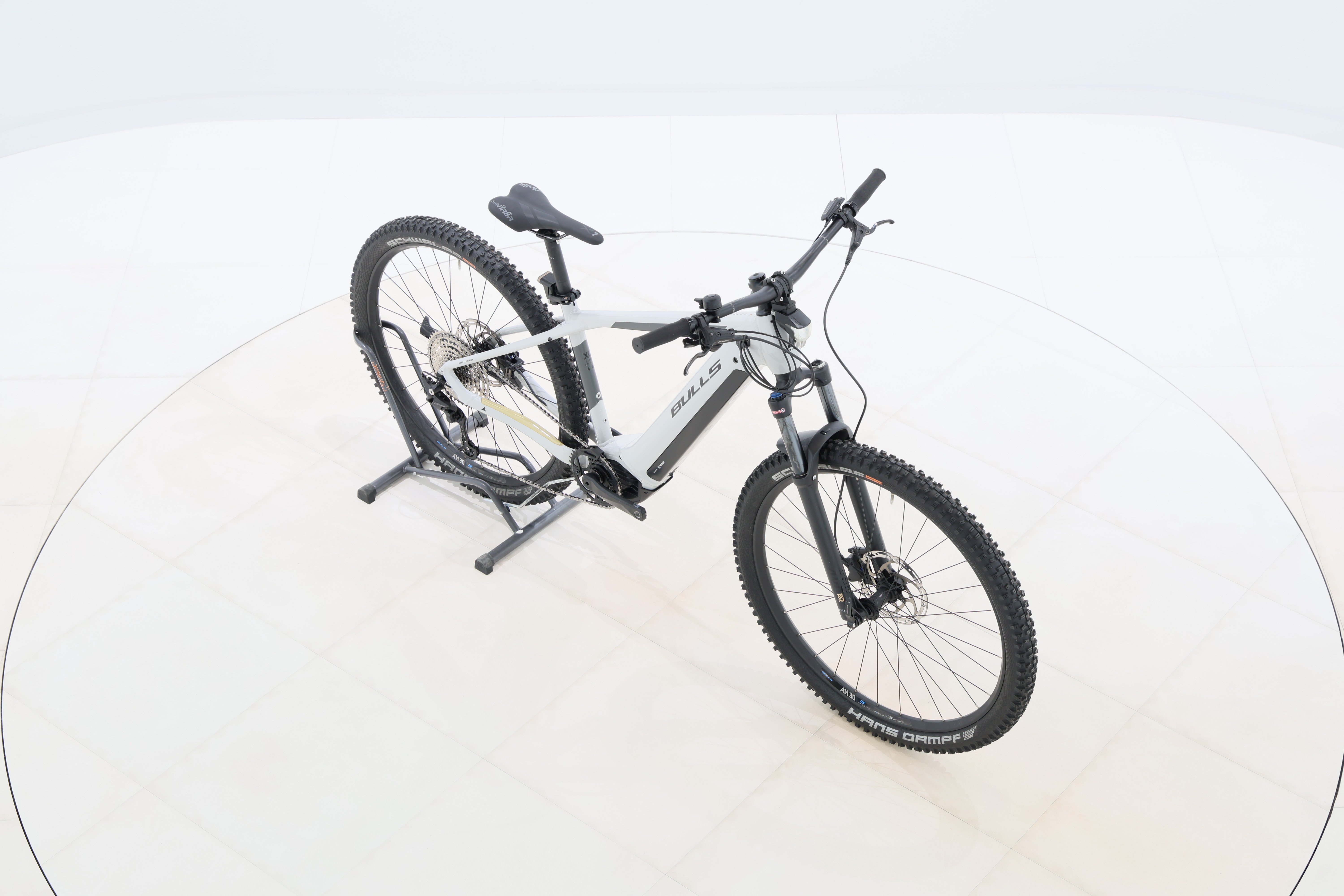 90d1b7ee-3e25-412e-b2f8-00b647ad9348