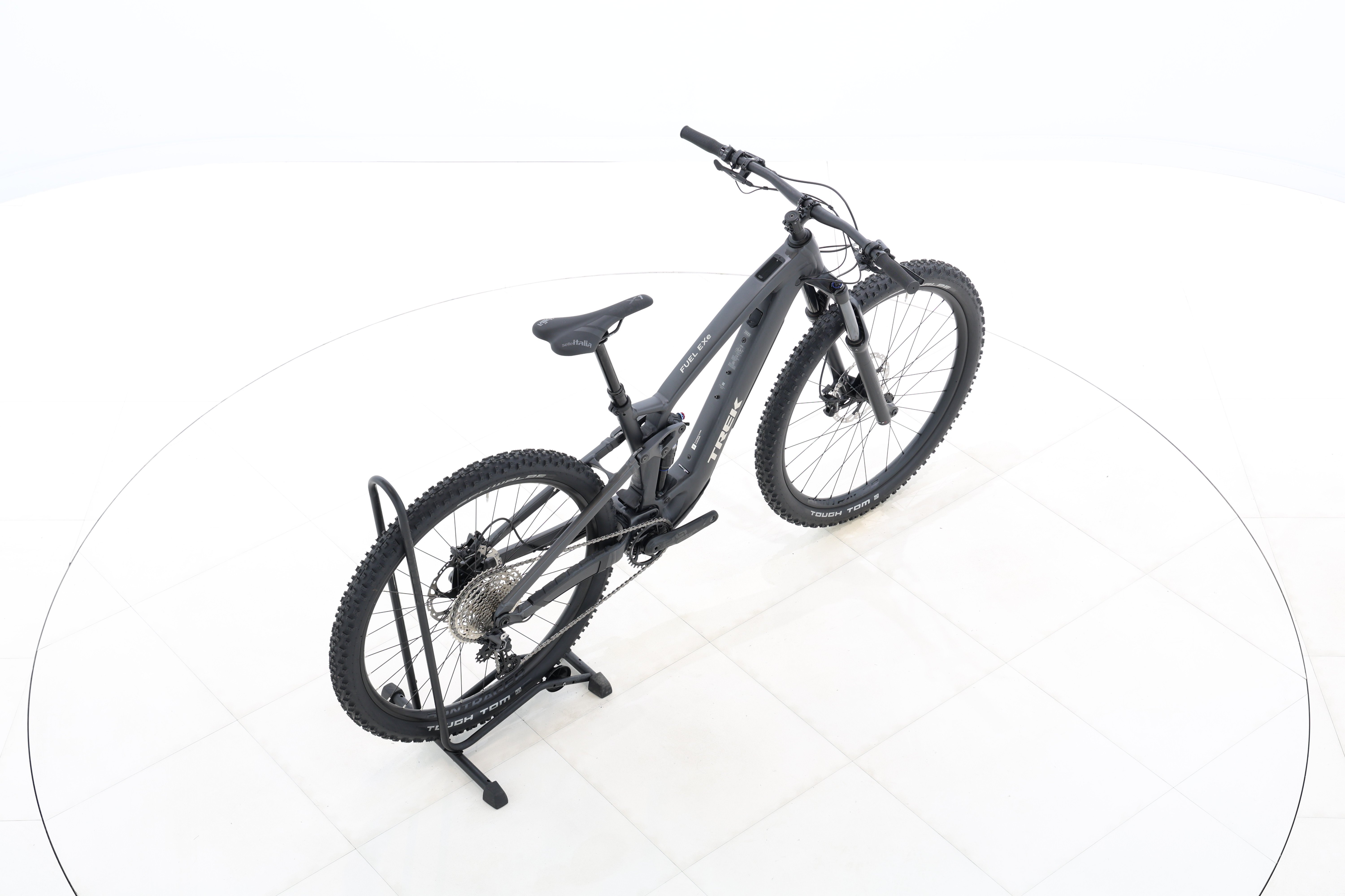 ef57b725-b4b1-46ec-baf4-9b12ca83bc18