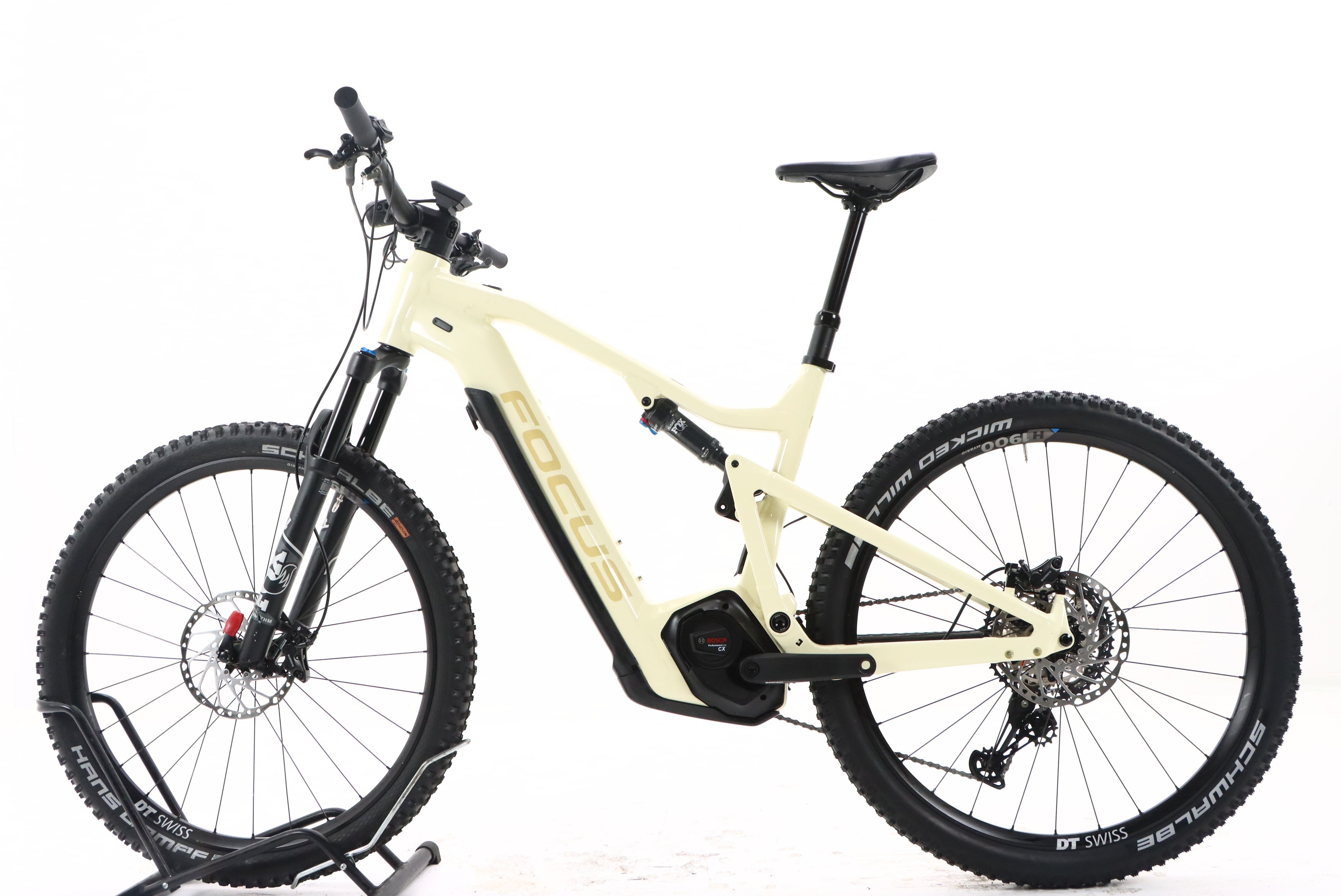 8e333adb-6f7a-469b-952e-ab5116339d8d