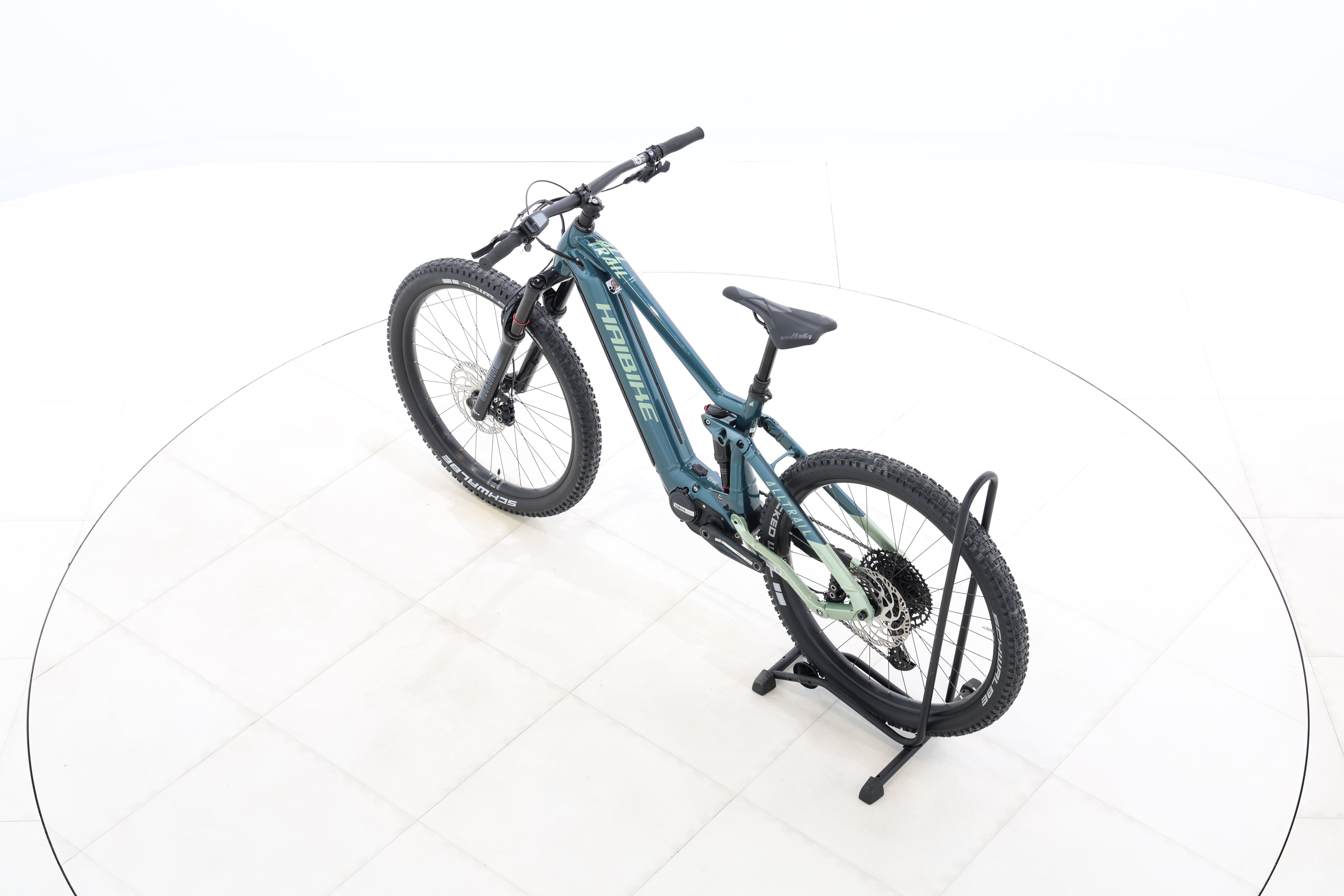 6a02fcba-680b-4882-8cbe-e23270c9c8fc