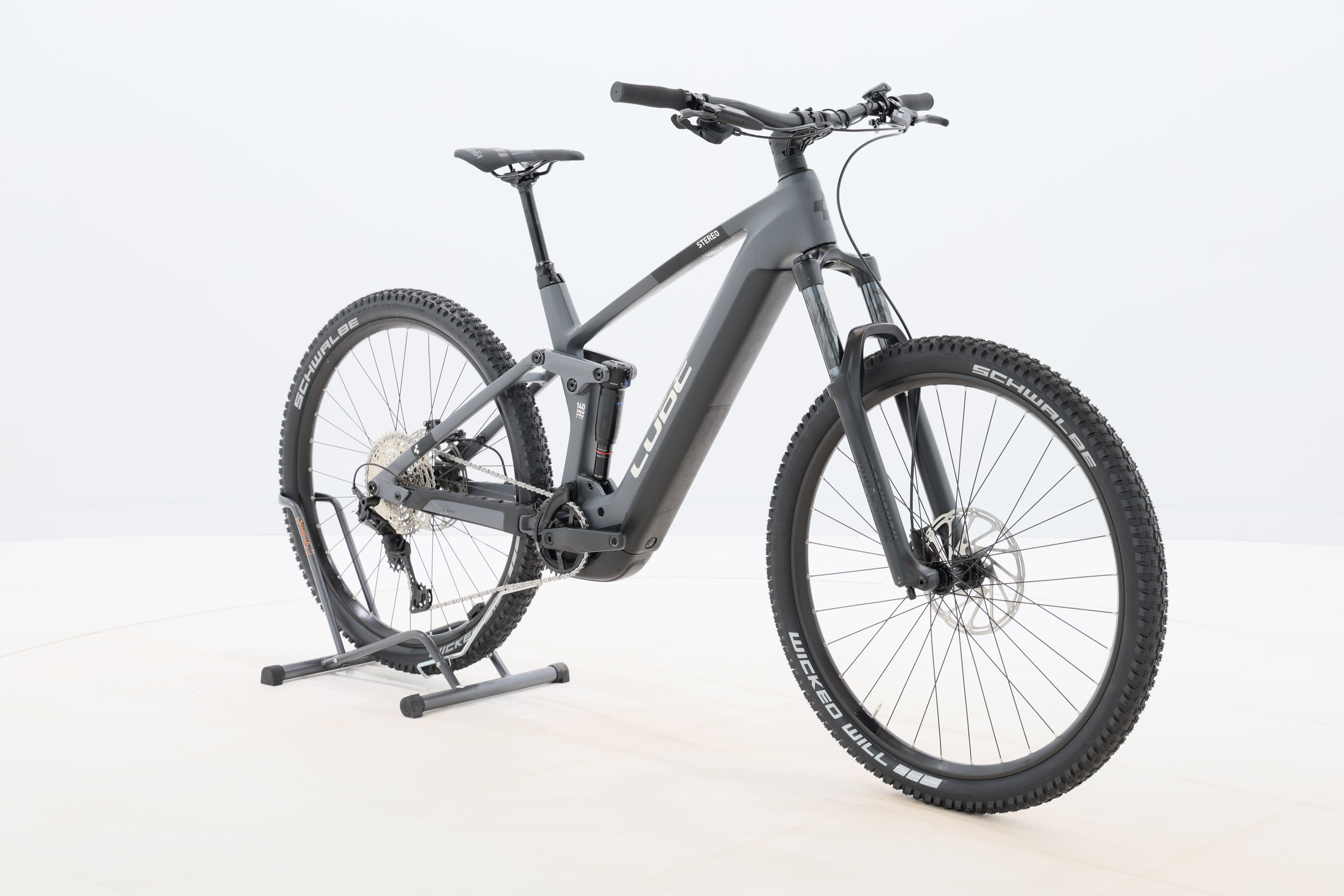 04d7aad7-dc72-4dfd-9d5b-0f04531af960