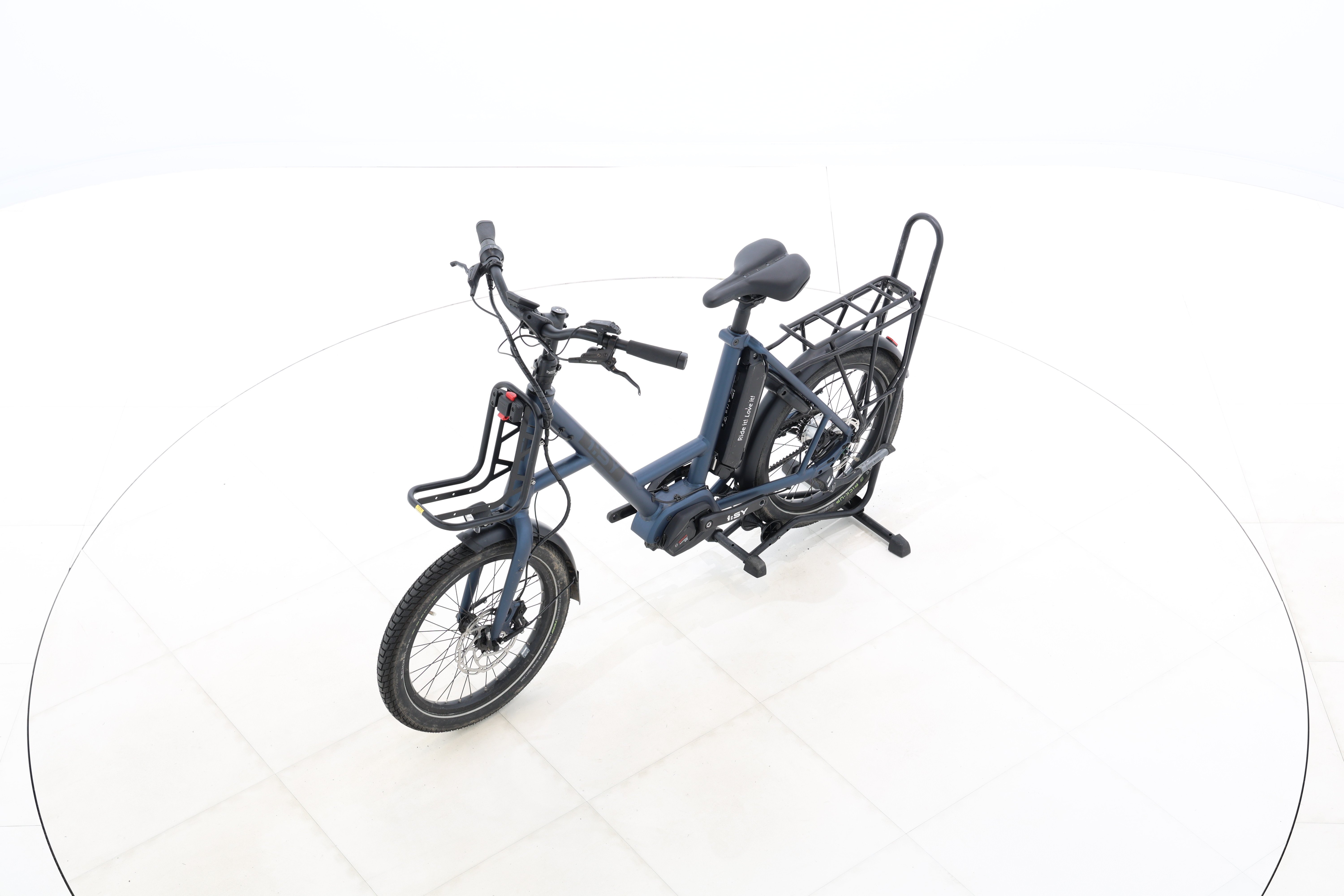 ef020239-e052-49db-910f-c3fbe00b2a0d