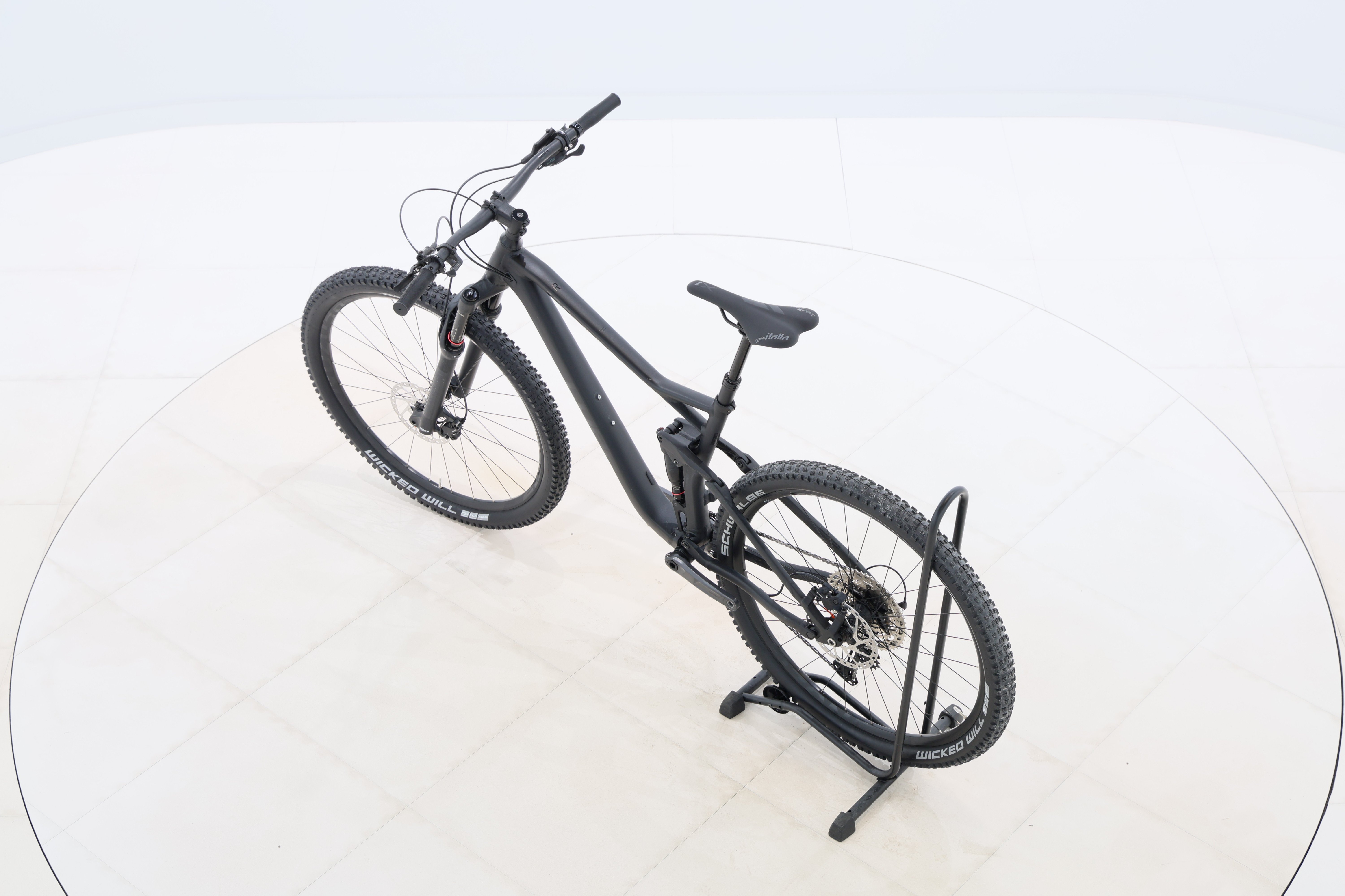 f1f69ac7-97b9-4ffc-8f7b-ab03f5de22cf