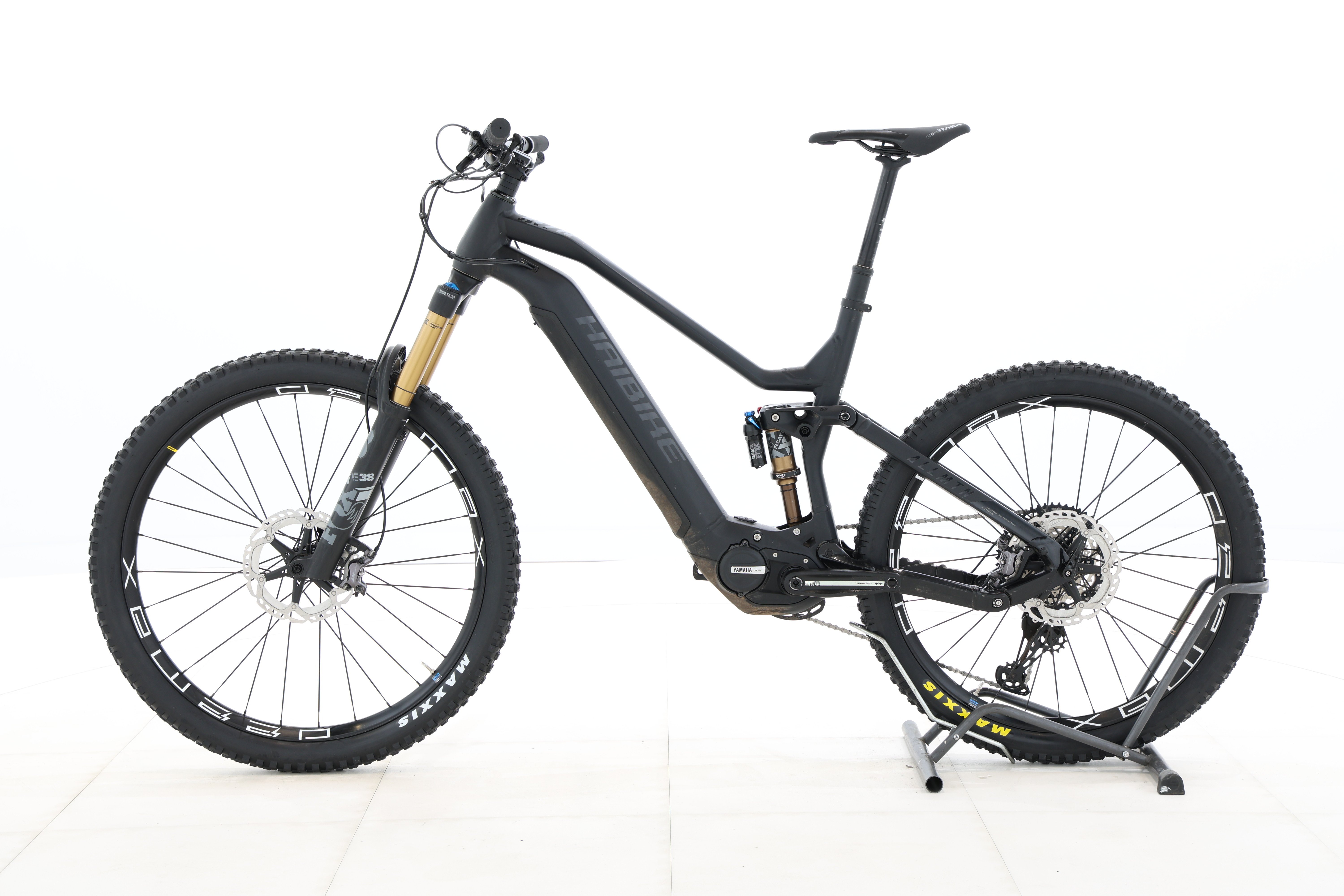 8f9d82d1-c05e-4586-833e-222f8dafcf83