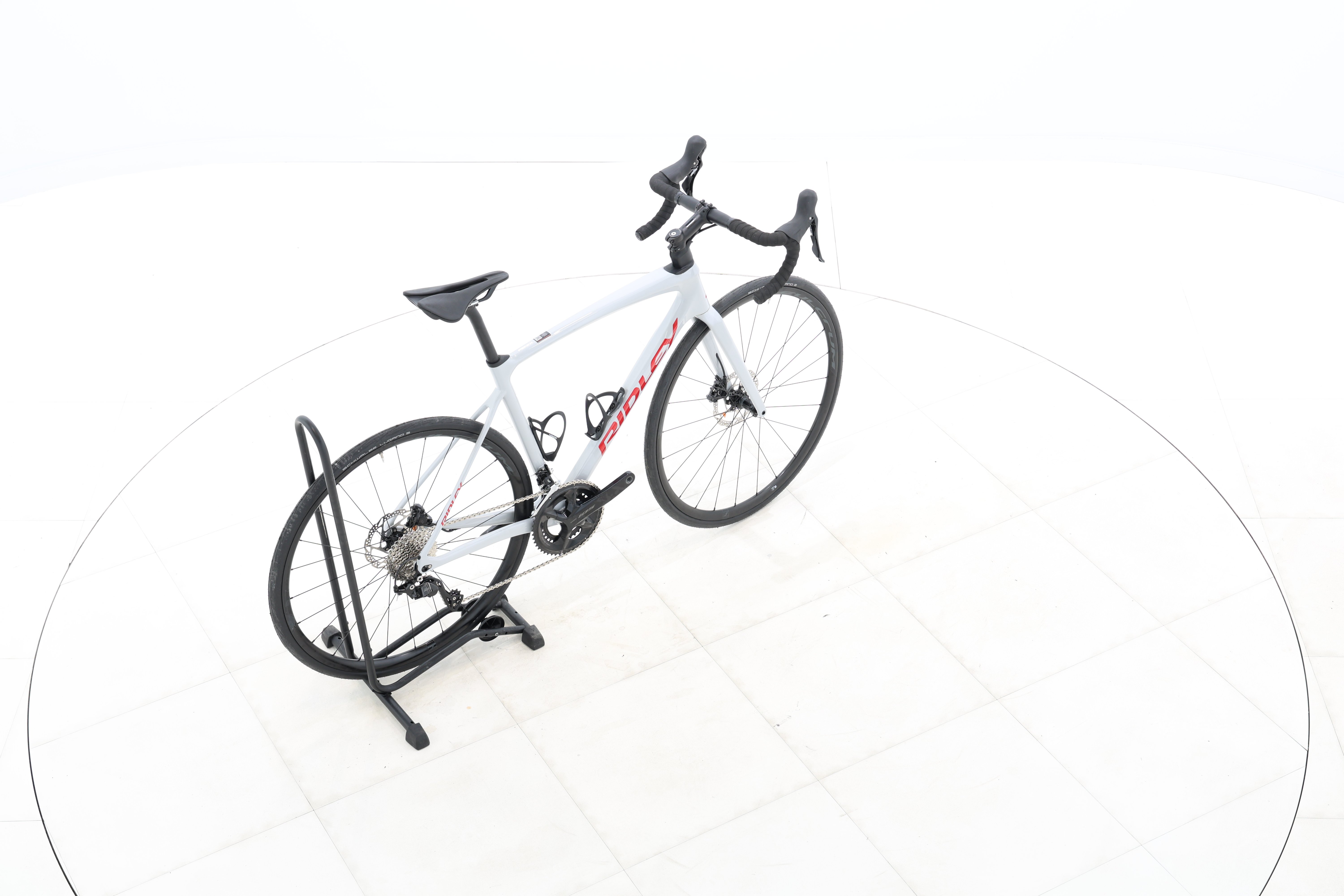 e6806087-27f5-4136-a994-2cb5cf8a9473