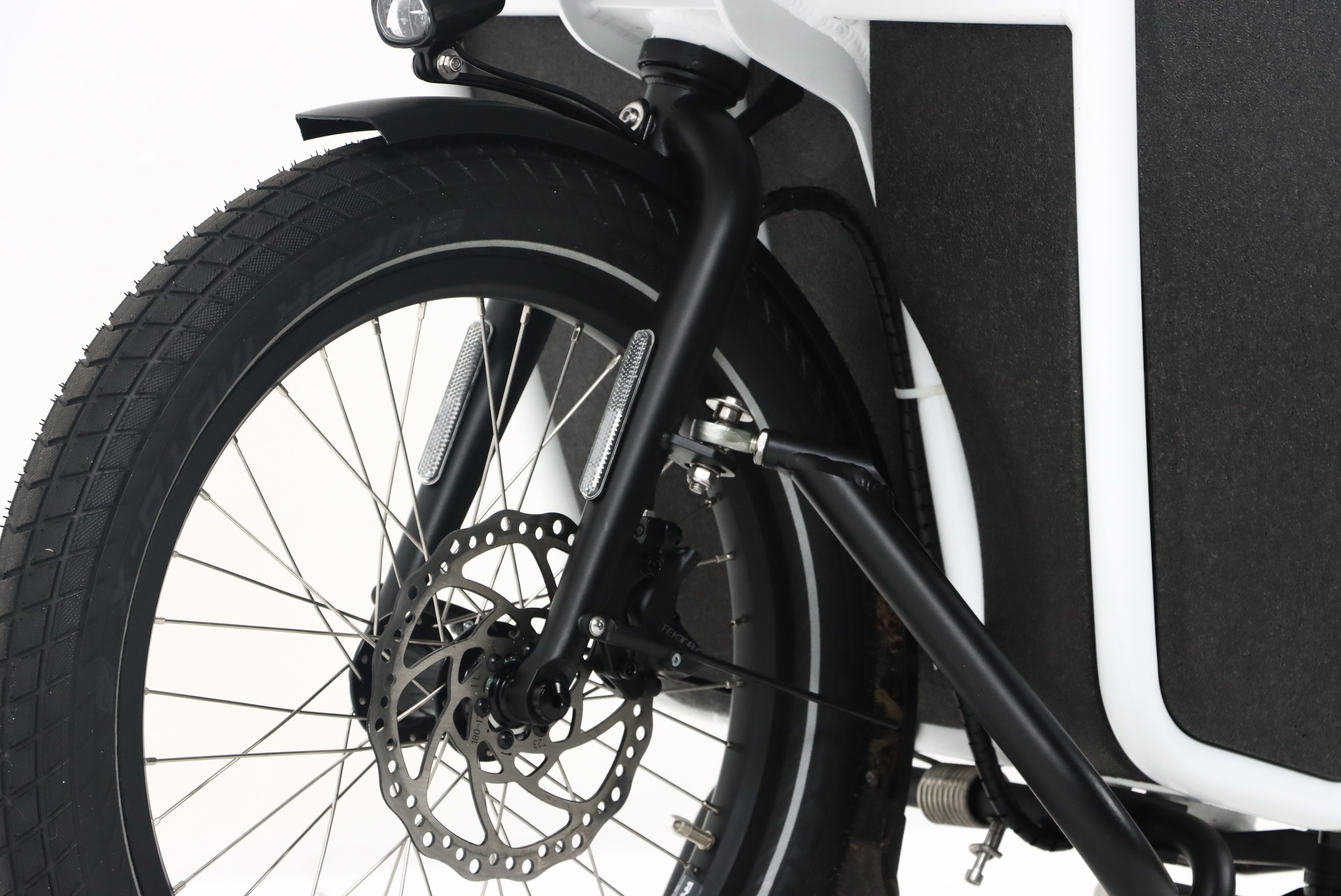 1e3b2bc5-b40a-4dae-8a44-947ac750eb86