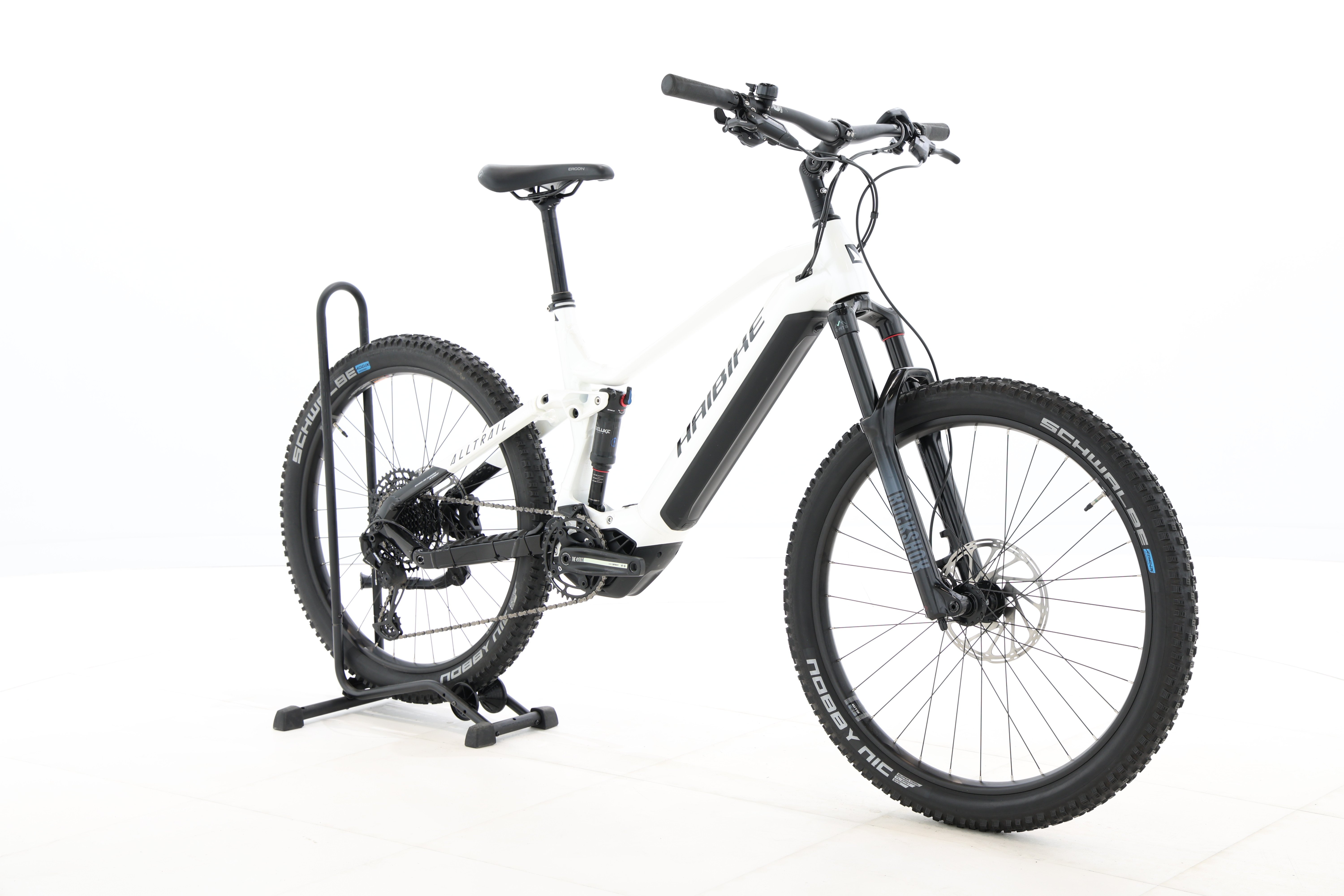 5f5675ca-d93c-4e4d-9ef5-3750b57725a0