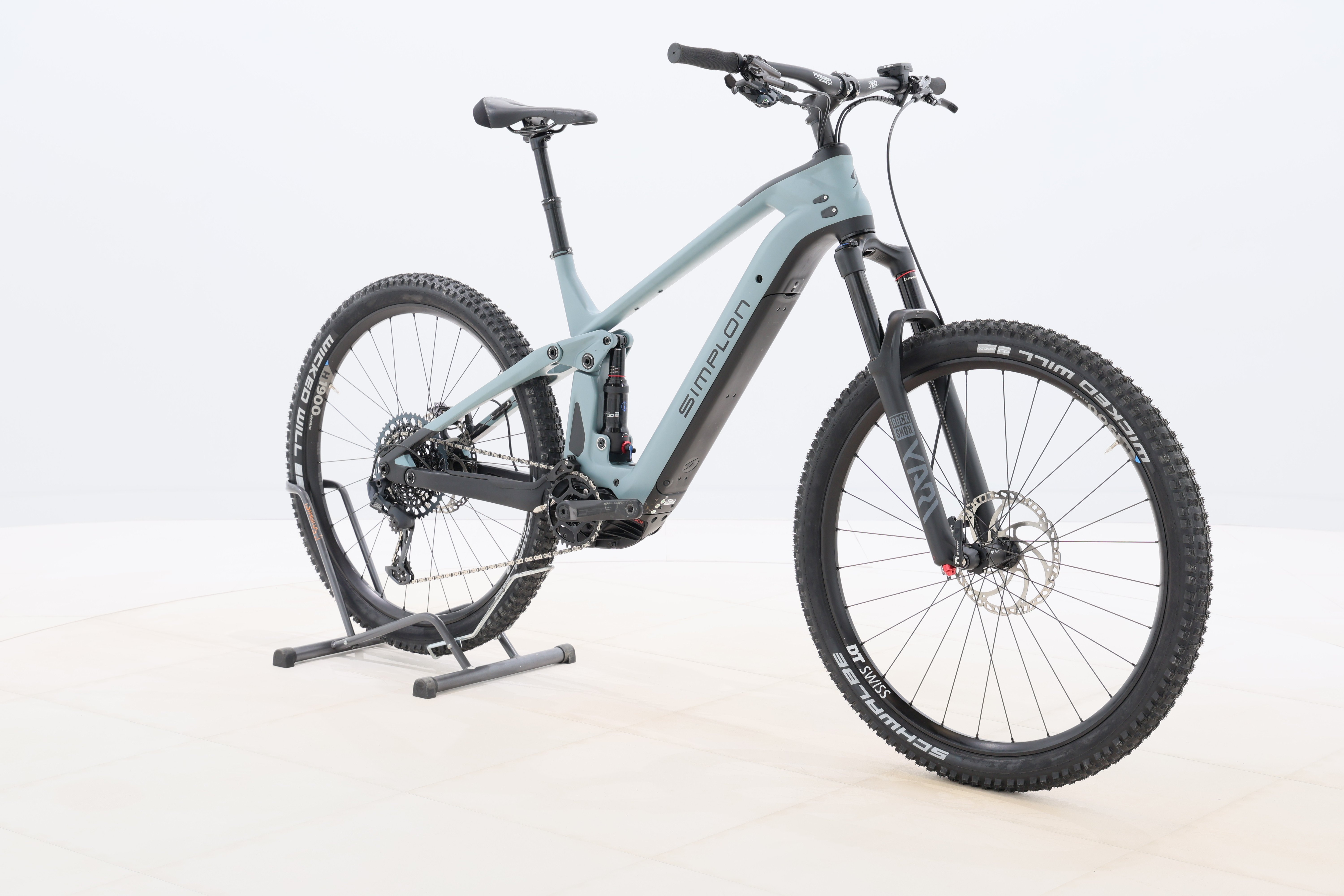 295c541b-8b57-40a3-9db7-aec4240a27bd