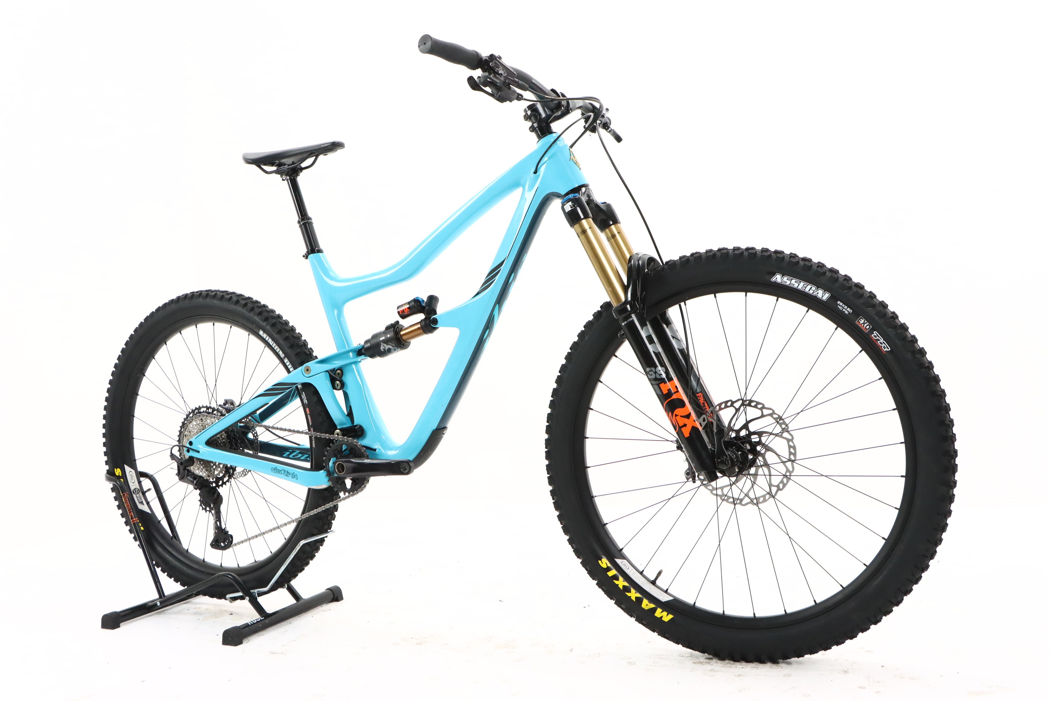 3a0fb4b8-e2b9-403d-906a-ce41d7736cc9