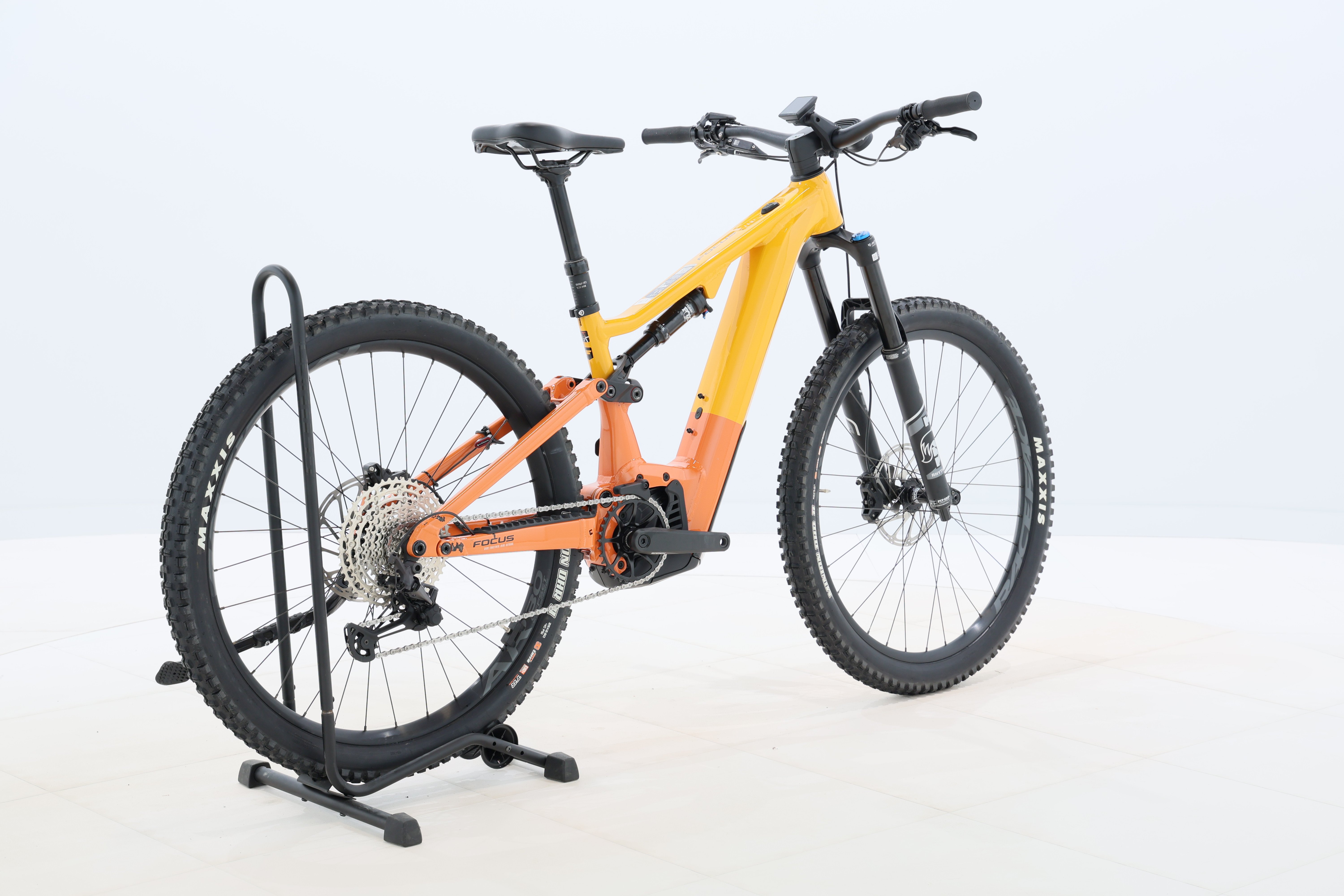 ddafe04e-f914-465f-beba-27c9982dab6e