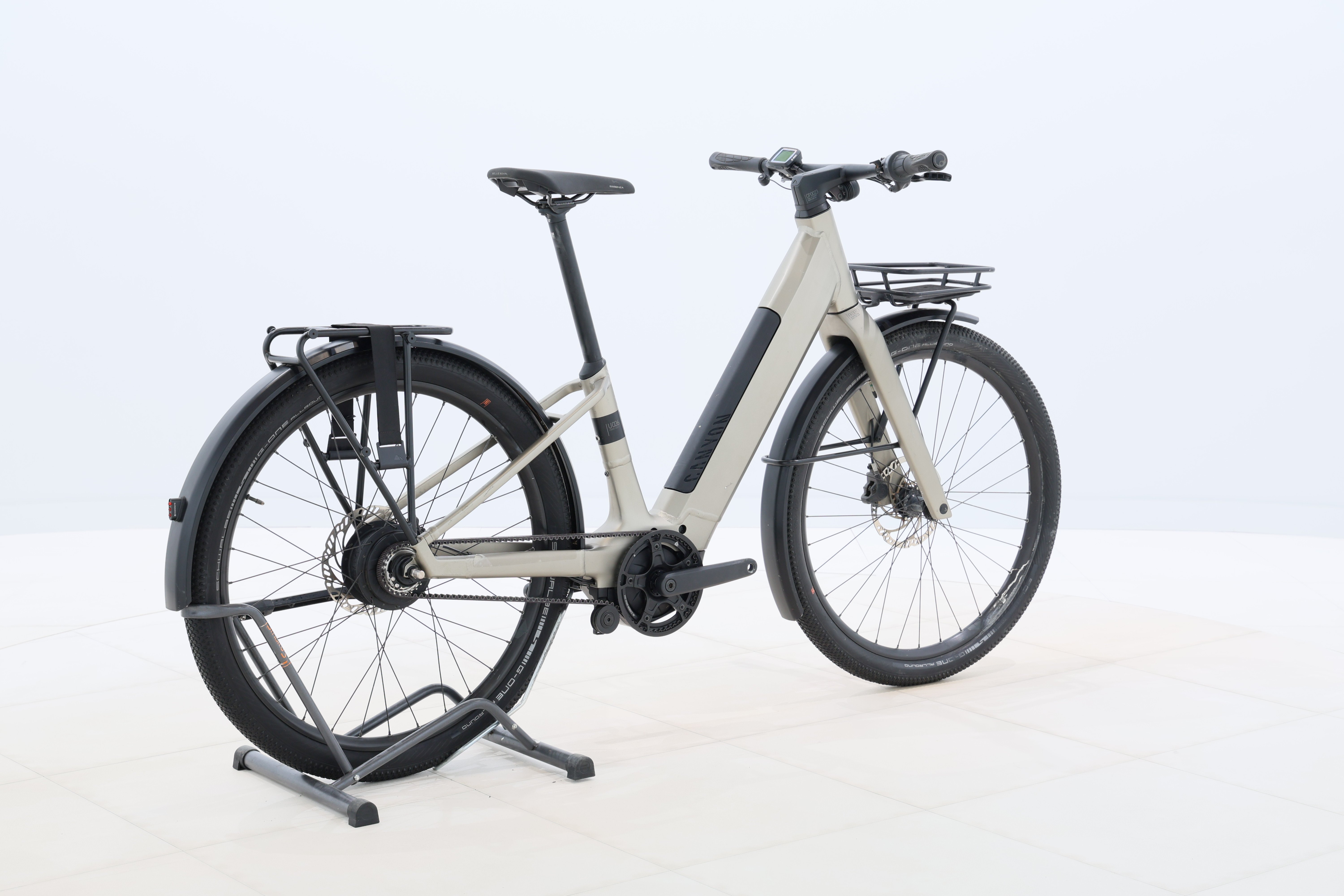 dcdc09e8-debf-4e4a-80d4-d79c63b66277