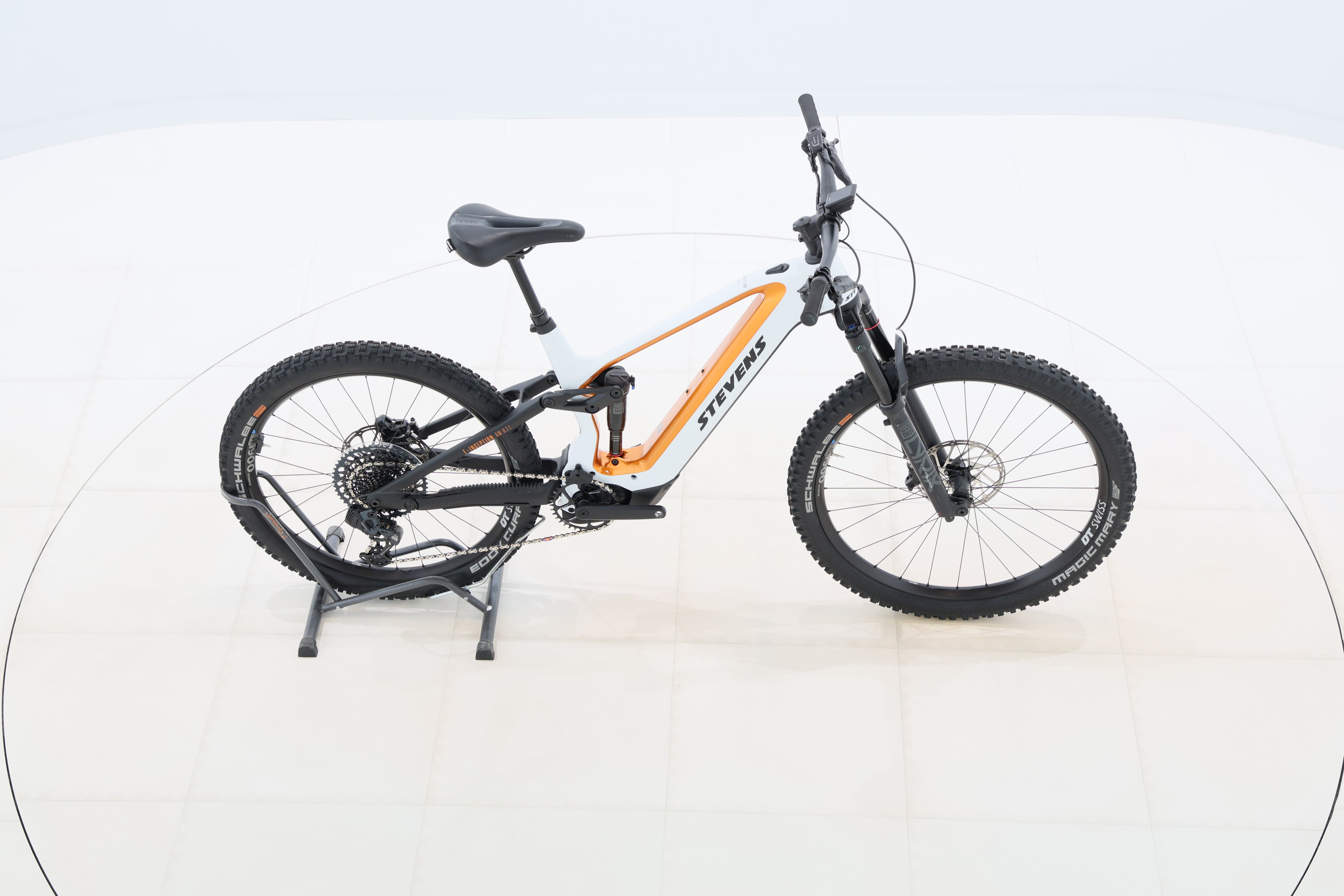 0faef77e-fdf5-4d3c-b776-f1b7047ab4ae