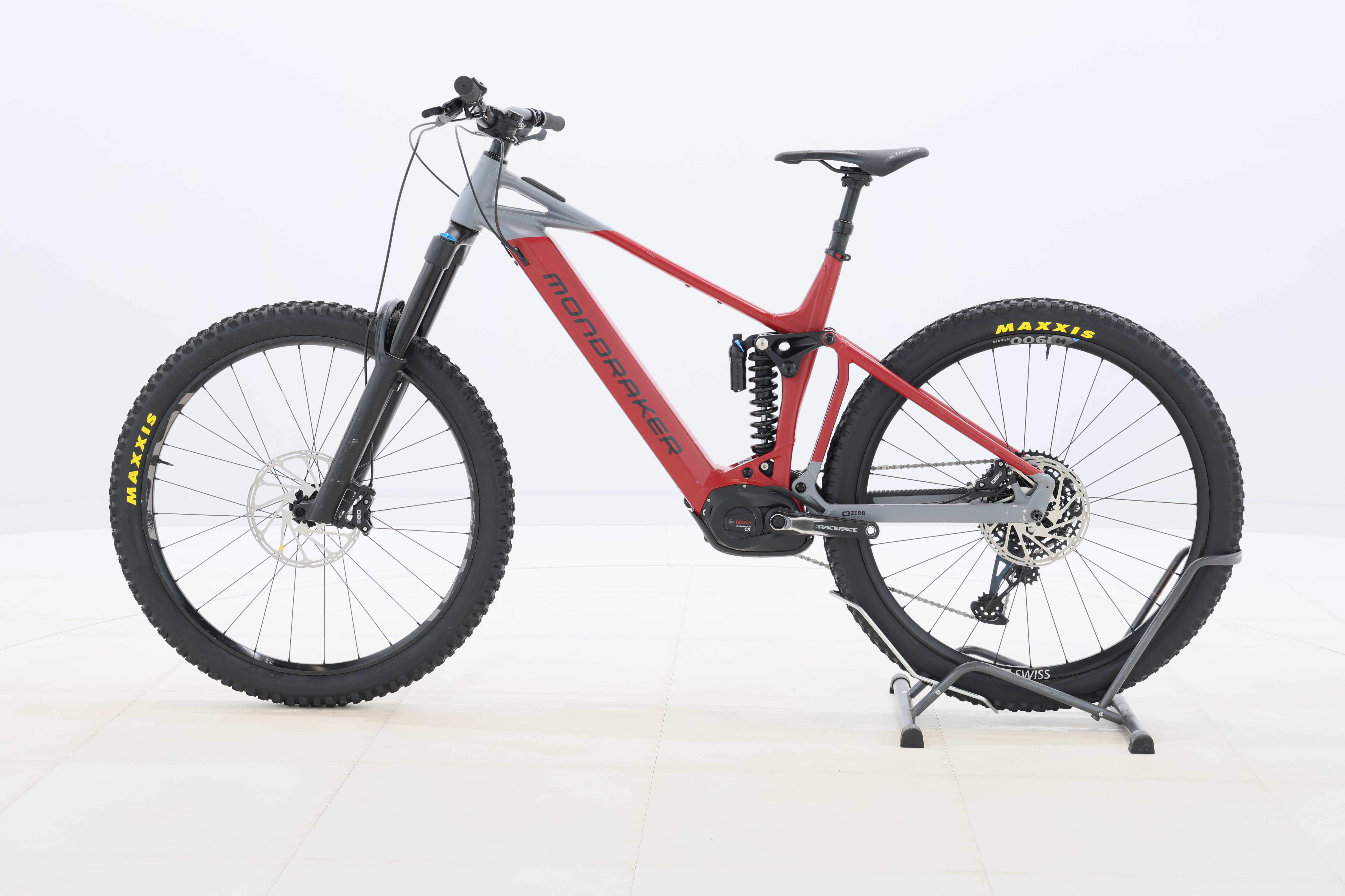 8e53eef9-33e7-41d8-b37d-a692e3cf8f25