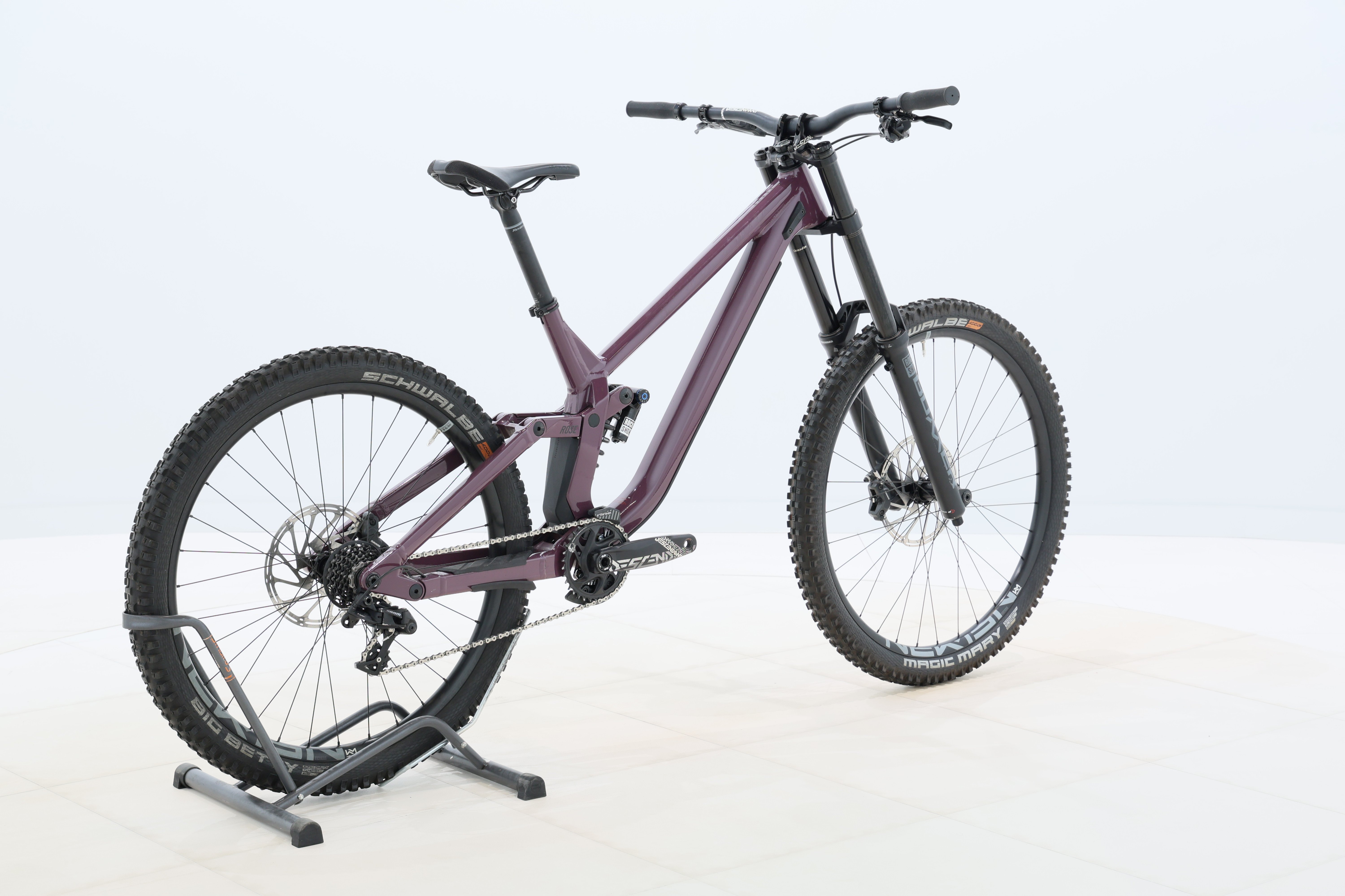 f3460885-0877-44ba-8a52-c89abacf1394