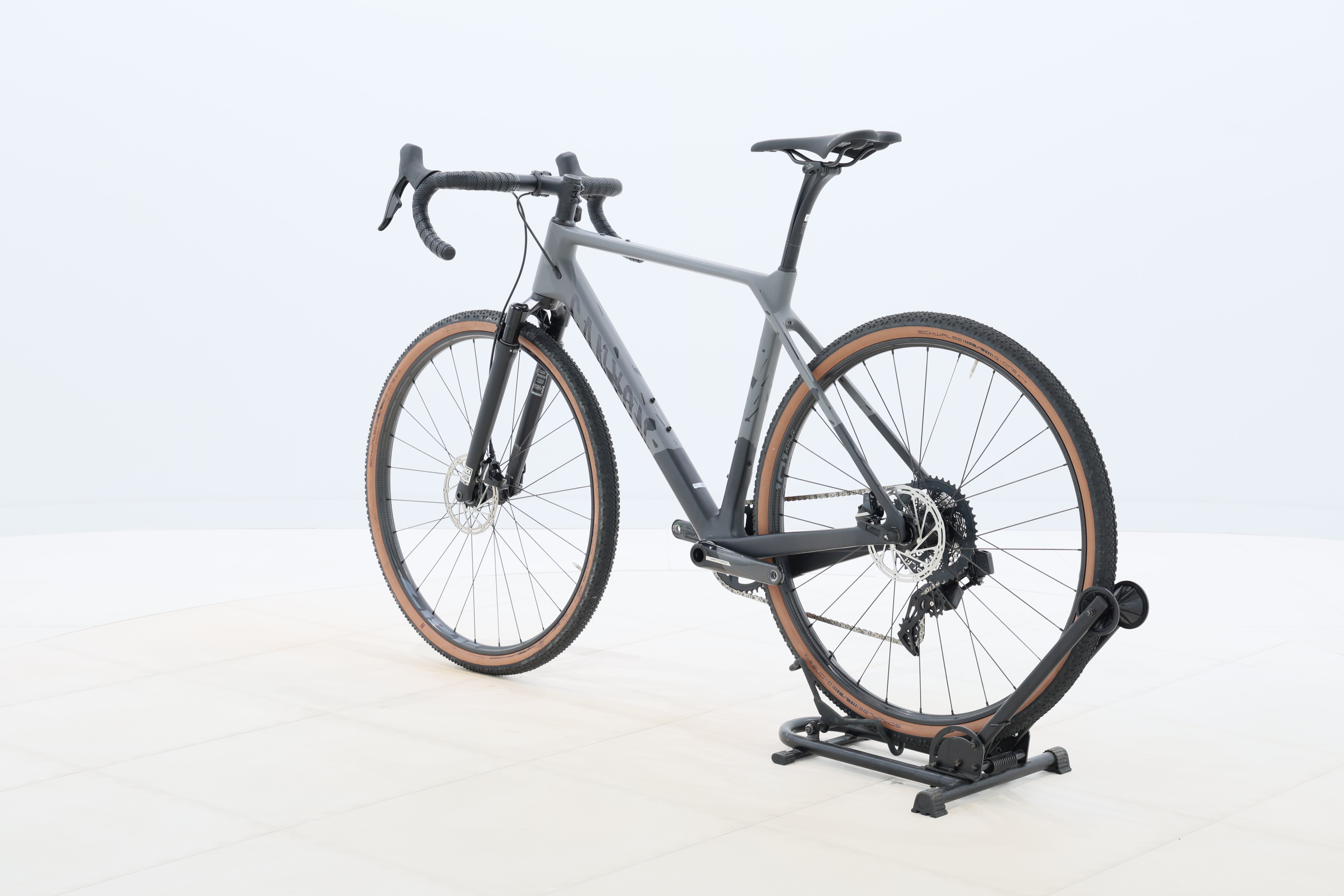 8e2db630-ad80-4ea7-83a3-b501cee38aac