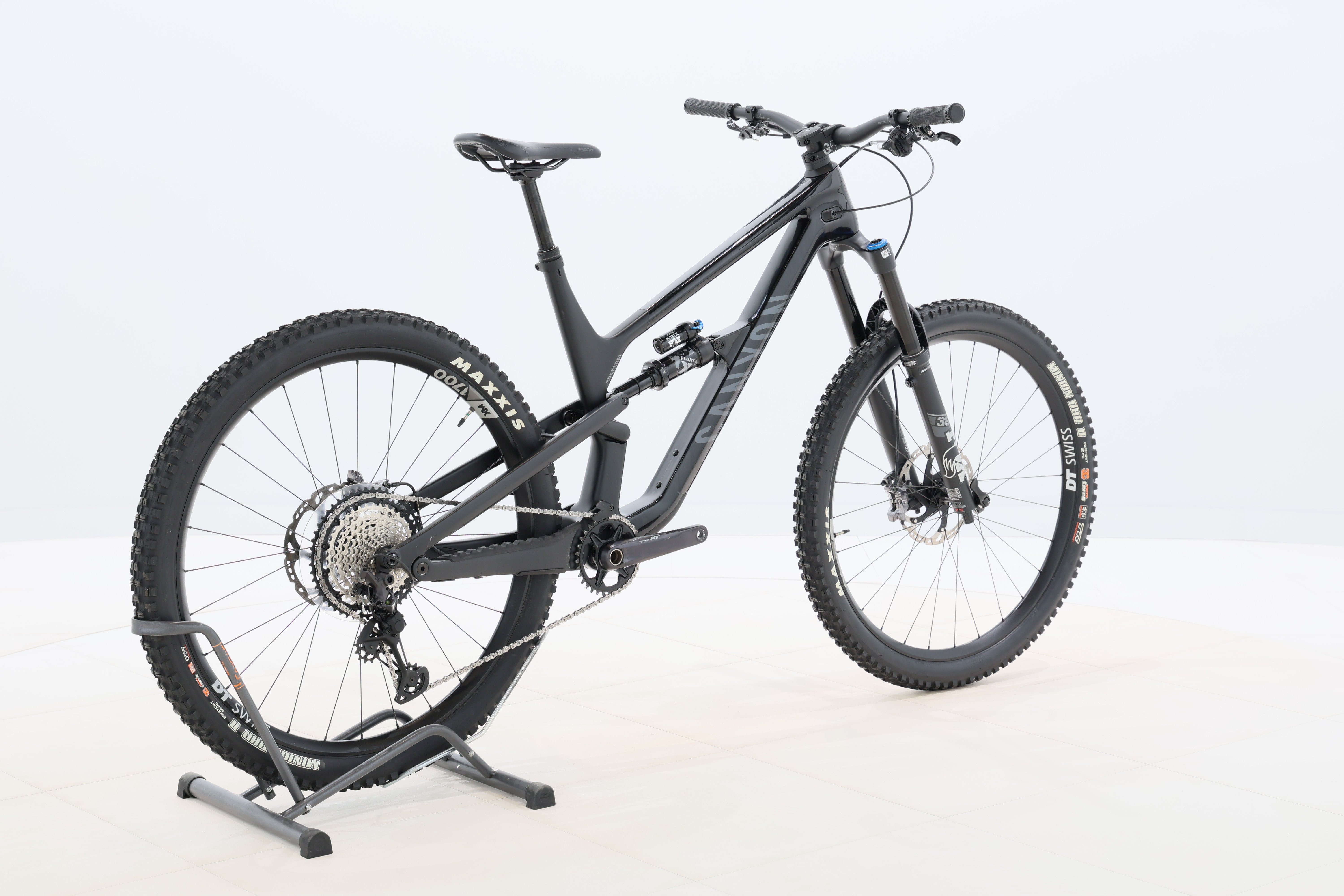 dc837dbe-c2b7-42fe-9c90-2b776f0f0a3f