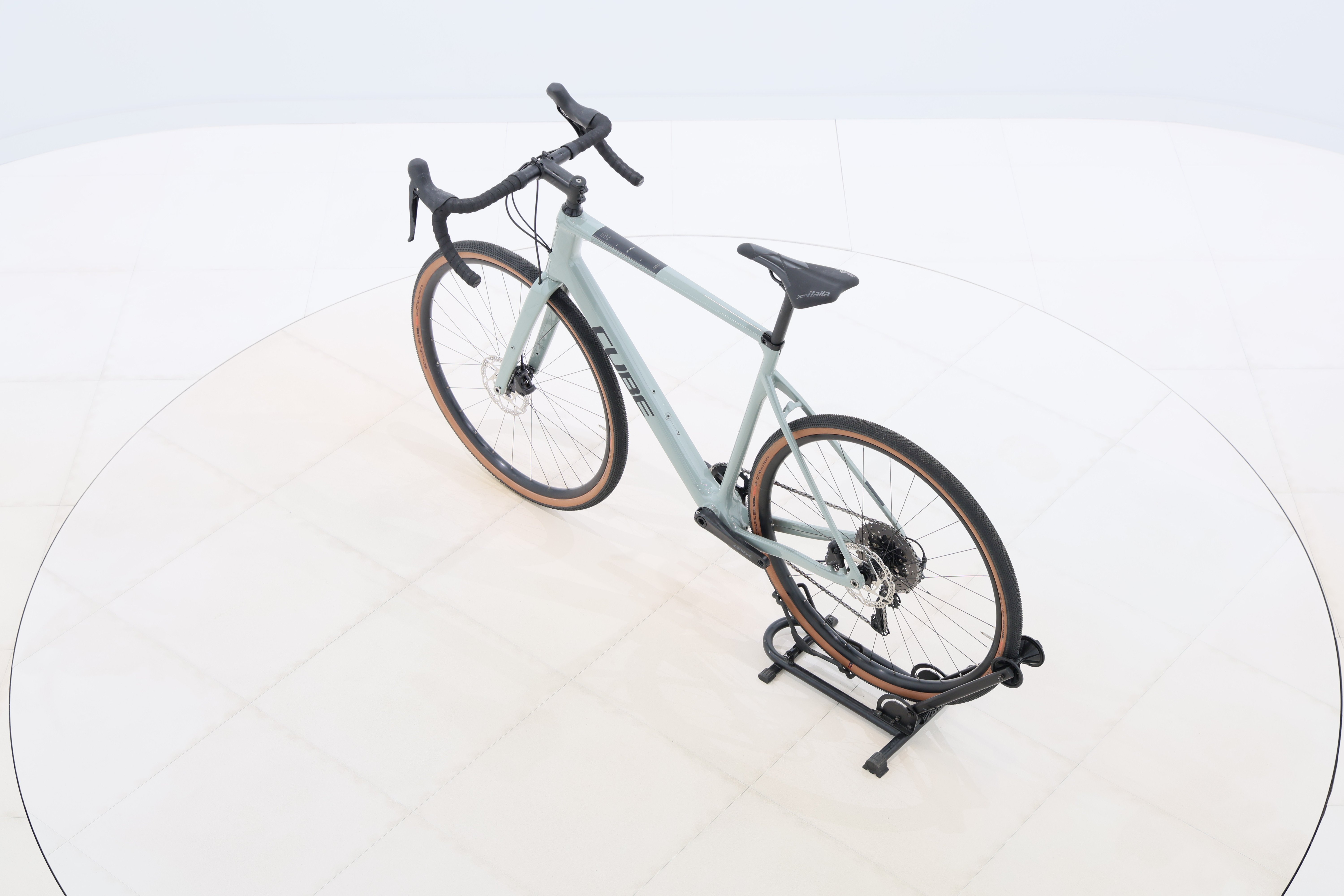 f08b11c1-fc1e-4144-aac0-33616e24103a