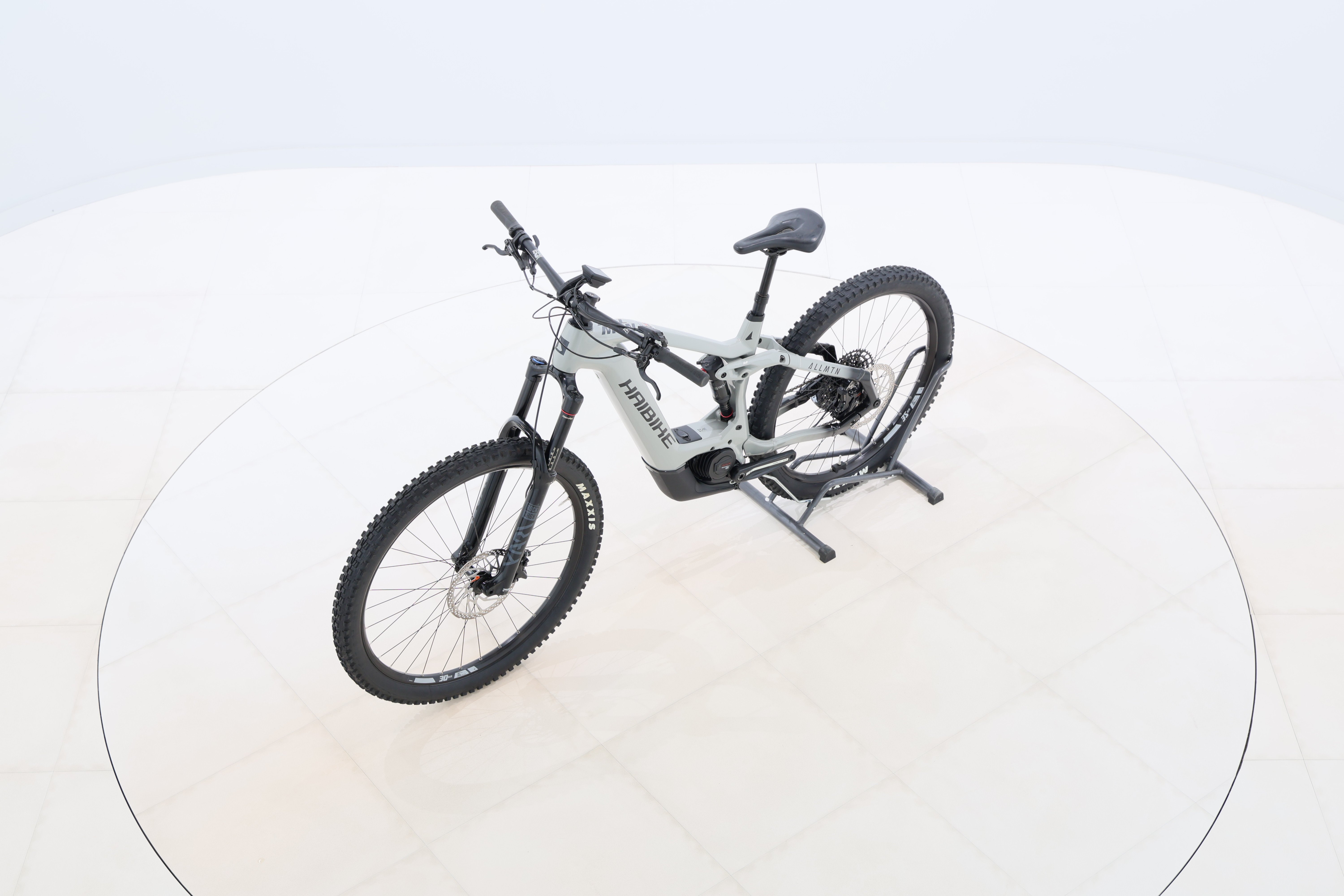 c4a7d130-c192-4196-87d2-7836a9d690cd