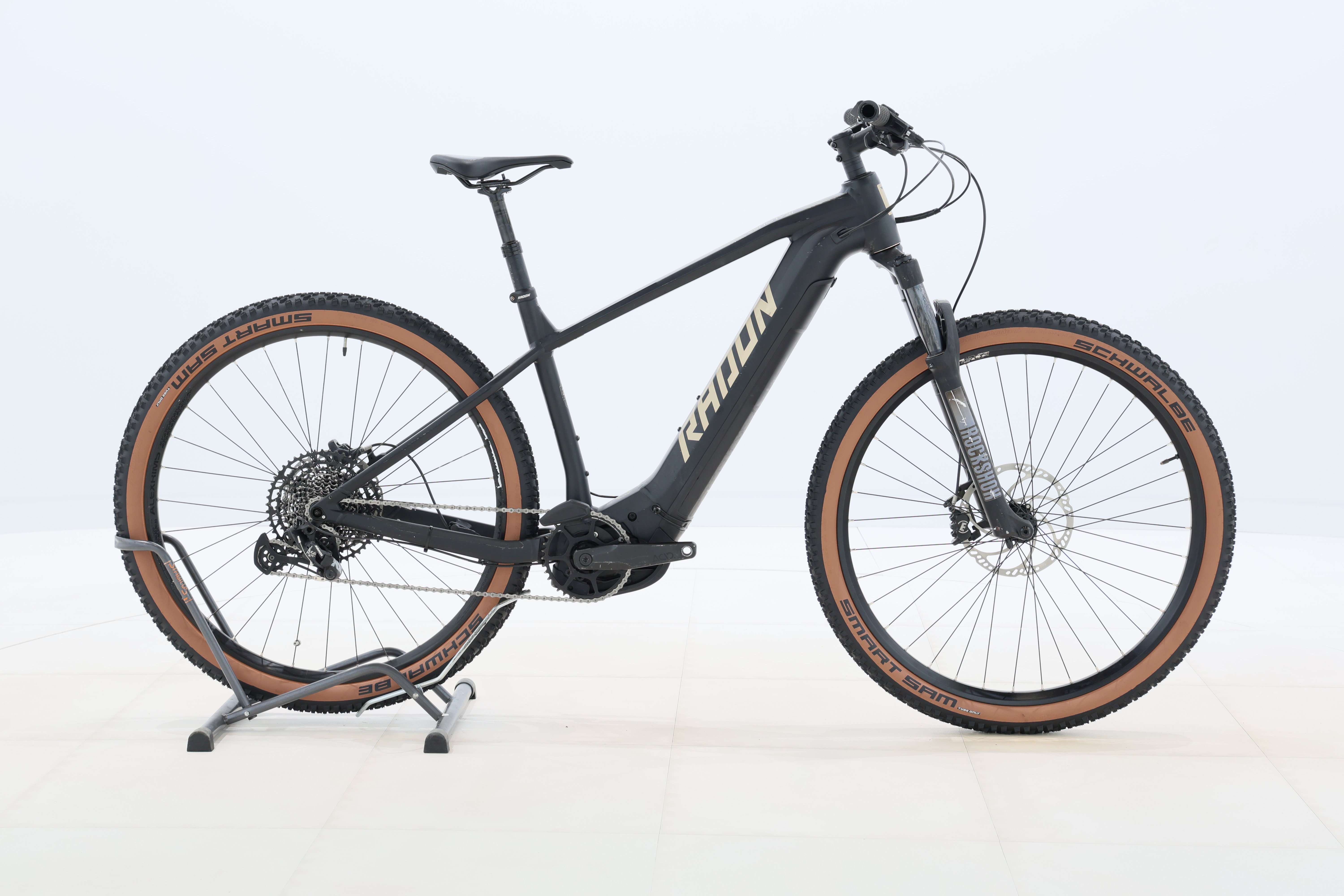 391e8554-6333-461d-9974-02f6b249bc3e