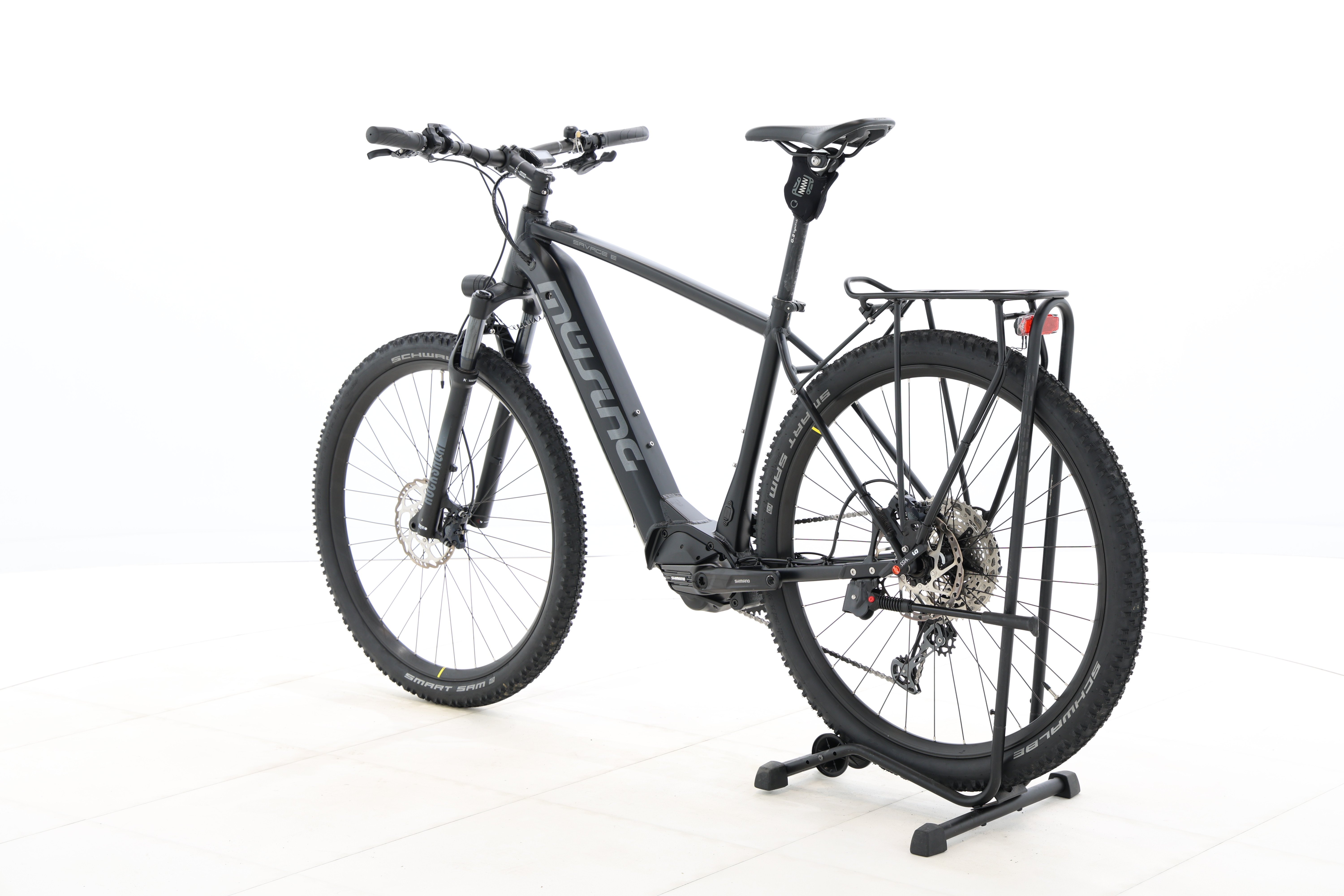 d69a68b0-a4f6-47f0-89d9-b9247d89aa7f