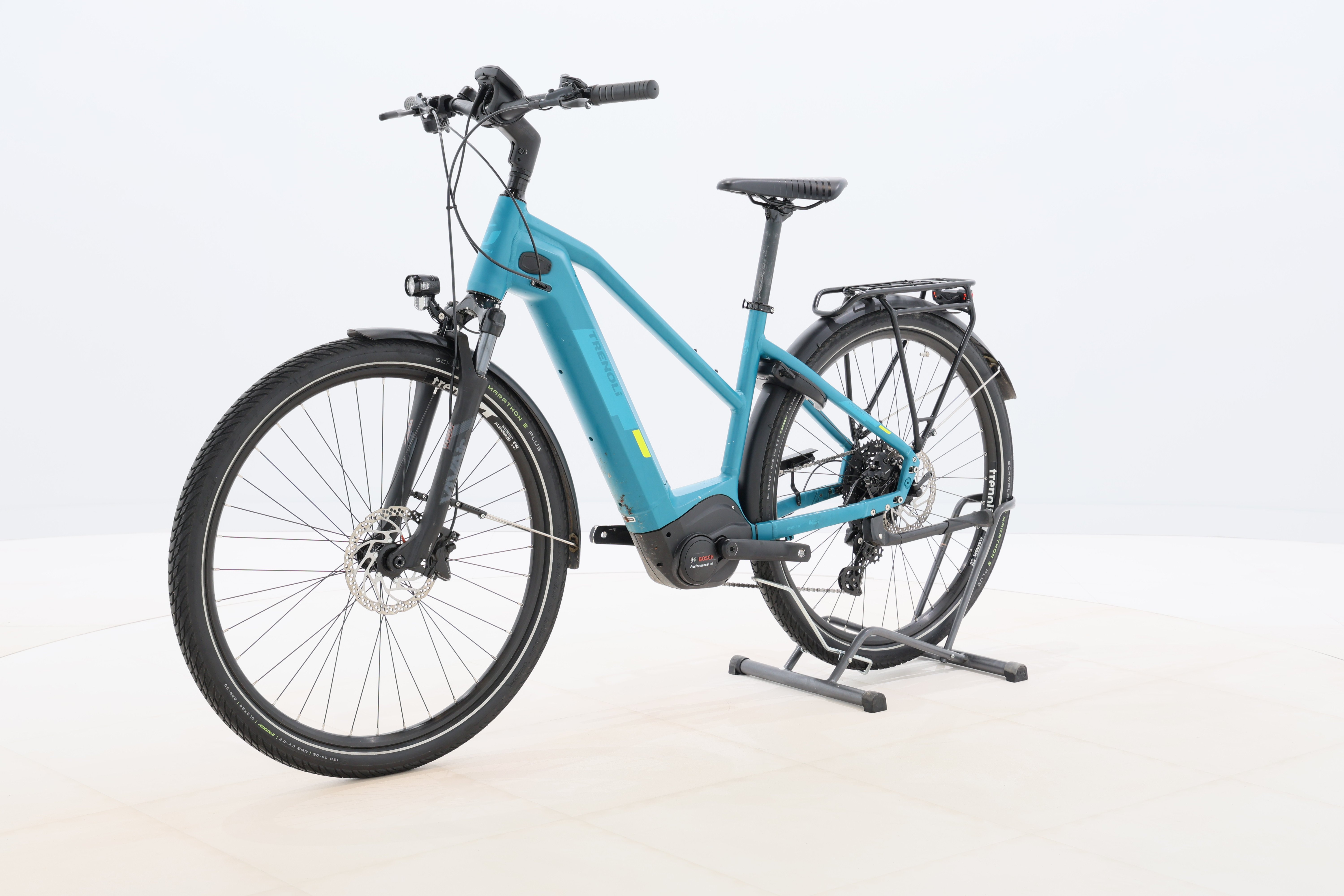 0440db39-833a-48b1-9fc3-b6e0a16c9ef1