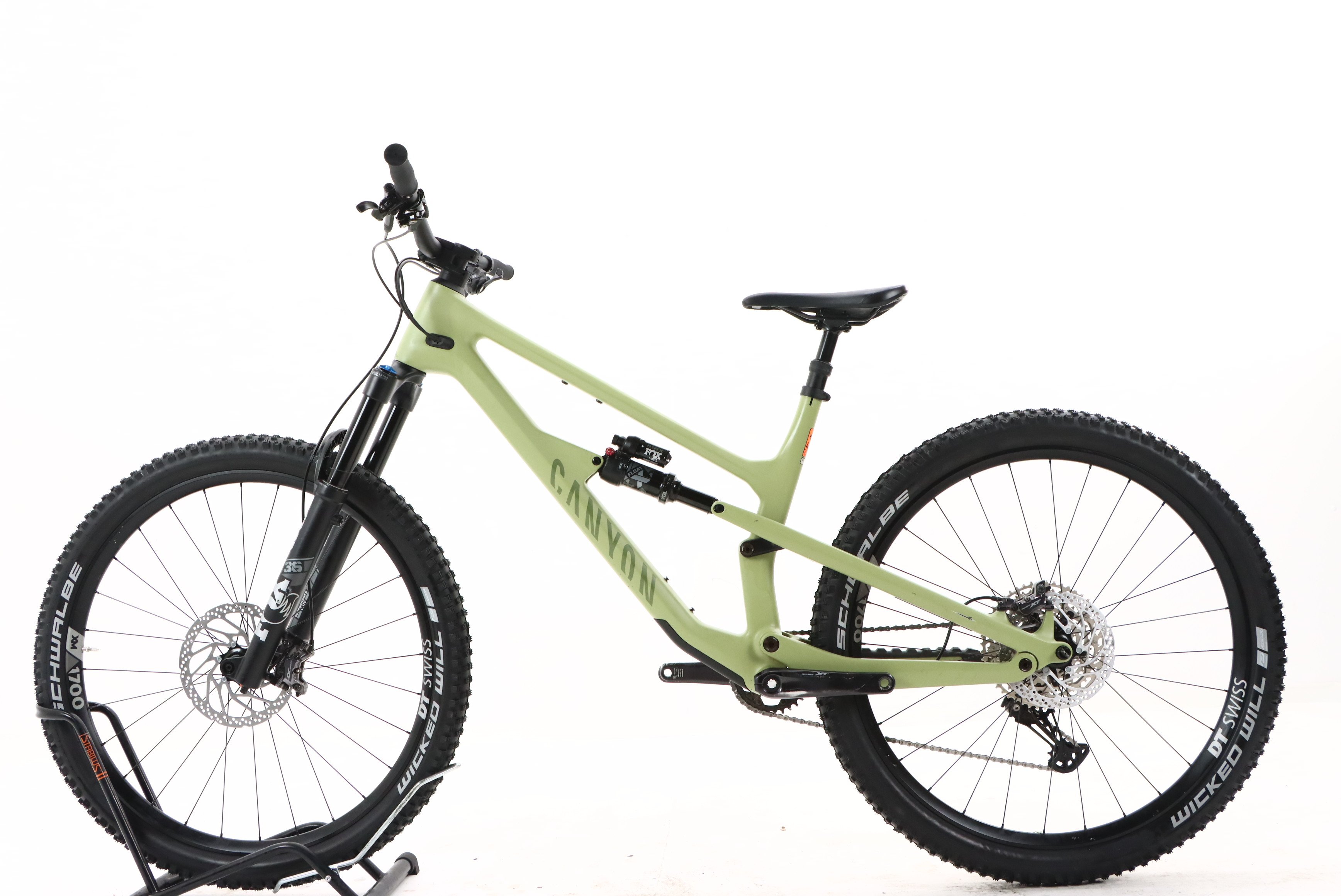 04228247-54d8-4faf-8ec8-fc962b5844b6