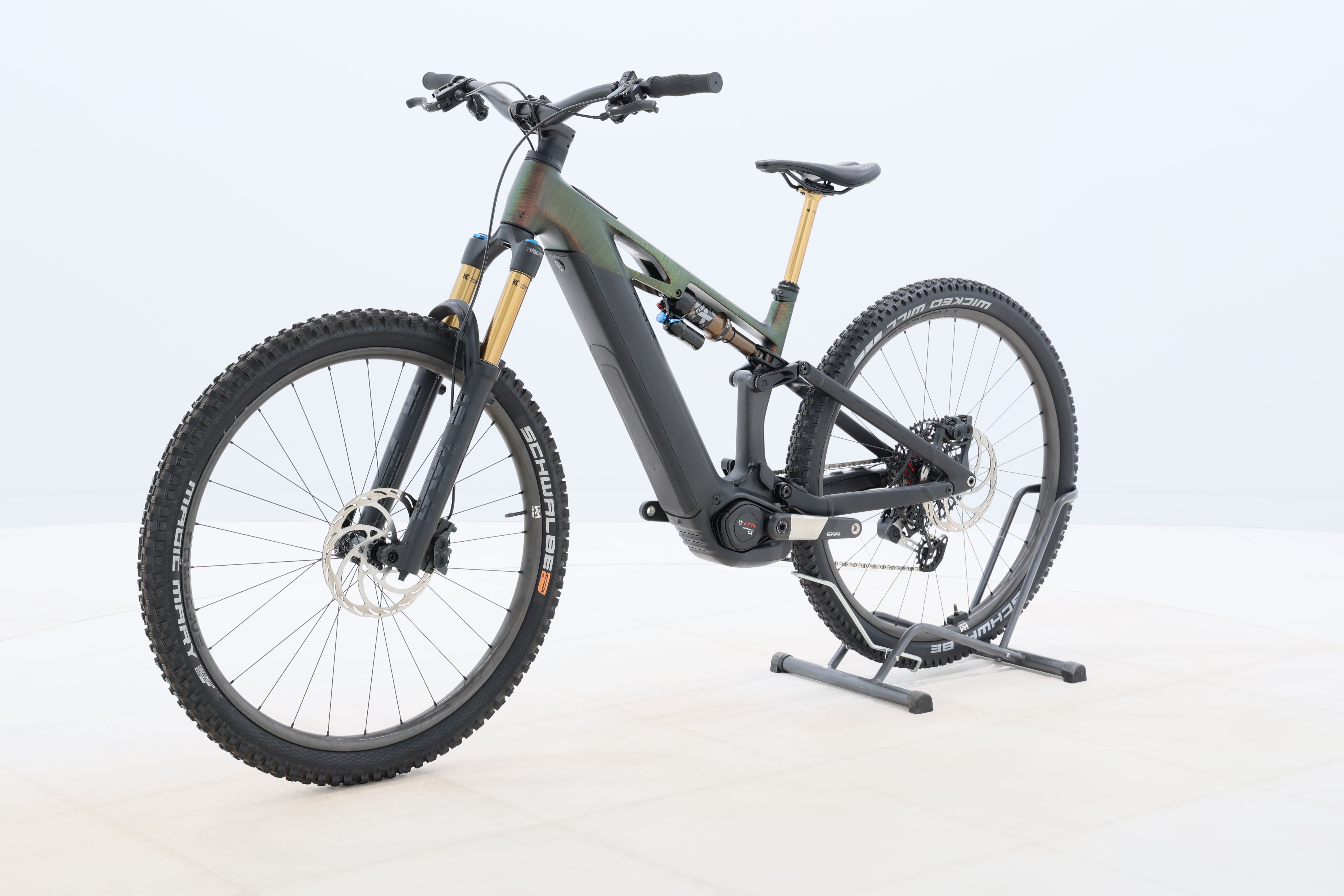 ec72d95b-8940-454a-bfaa-2e934e580505