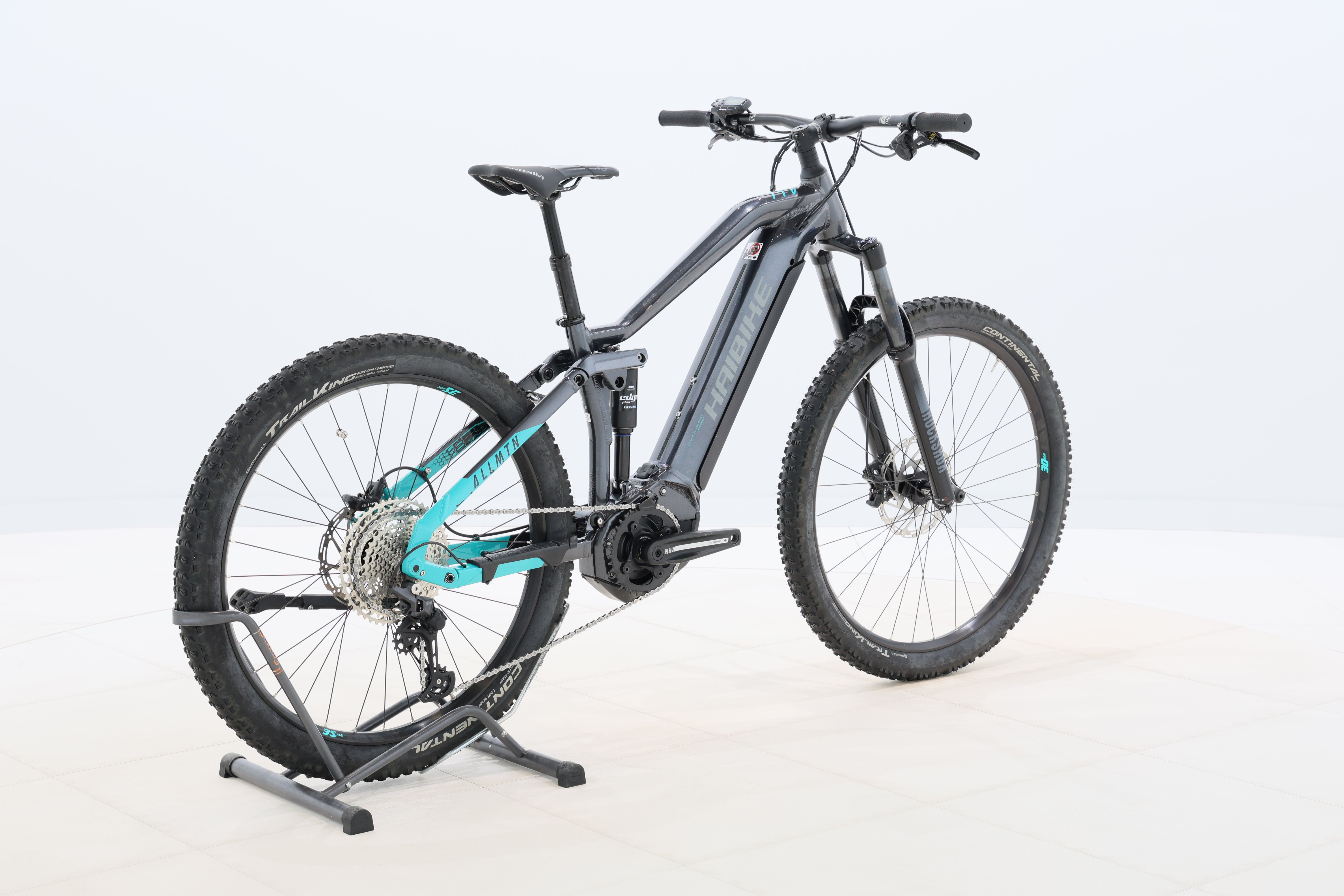 03efddfc-ae4f-4336-9c8a-b0e1649779a5