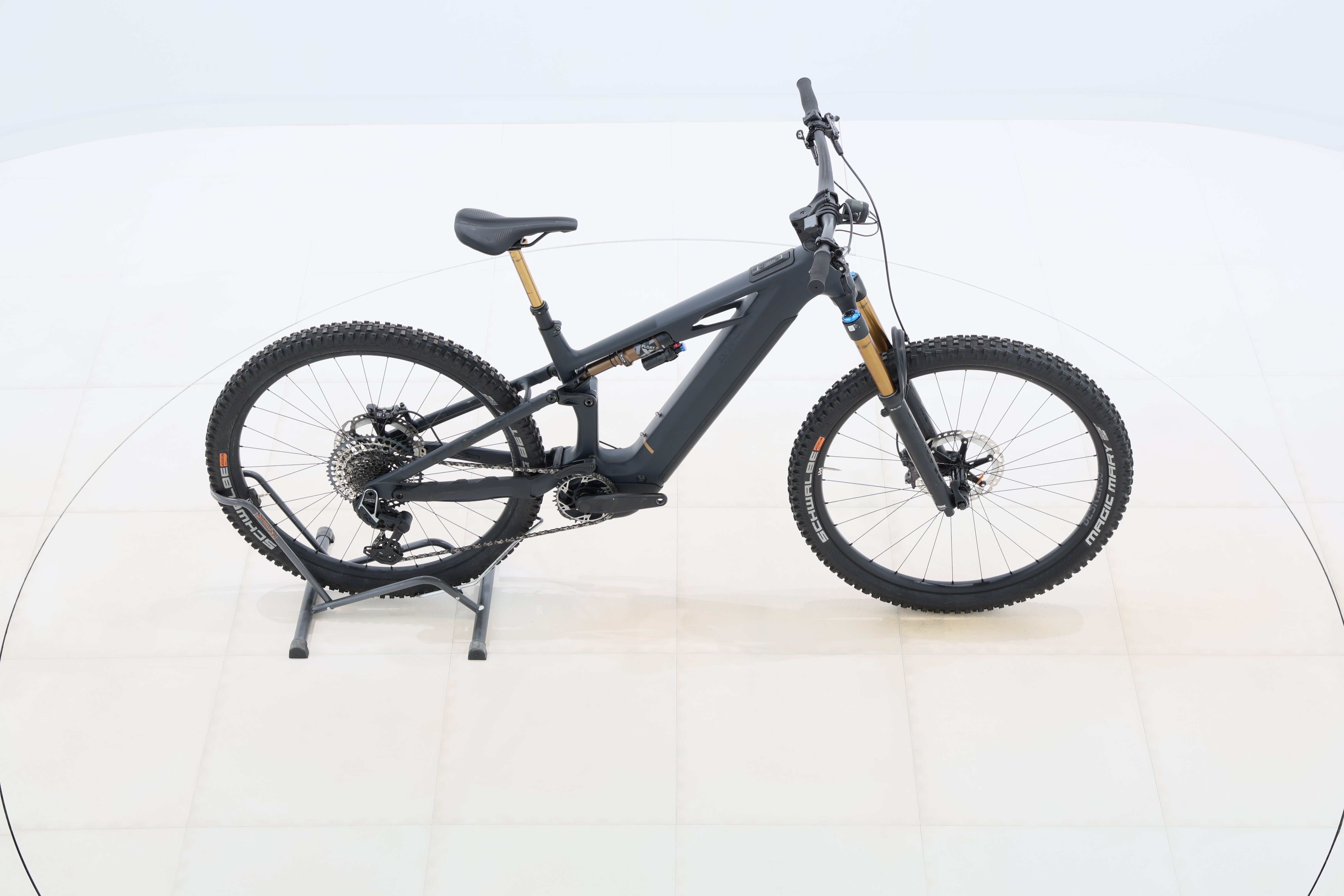 fb99e166-1a1e-4c96-a17f-17f14af7d4c0