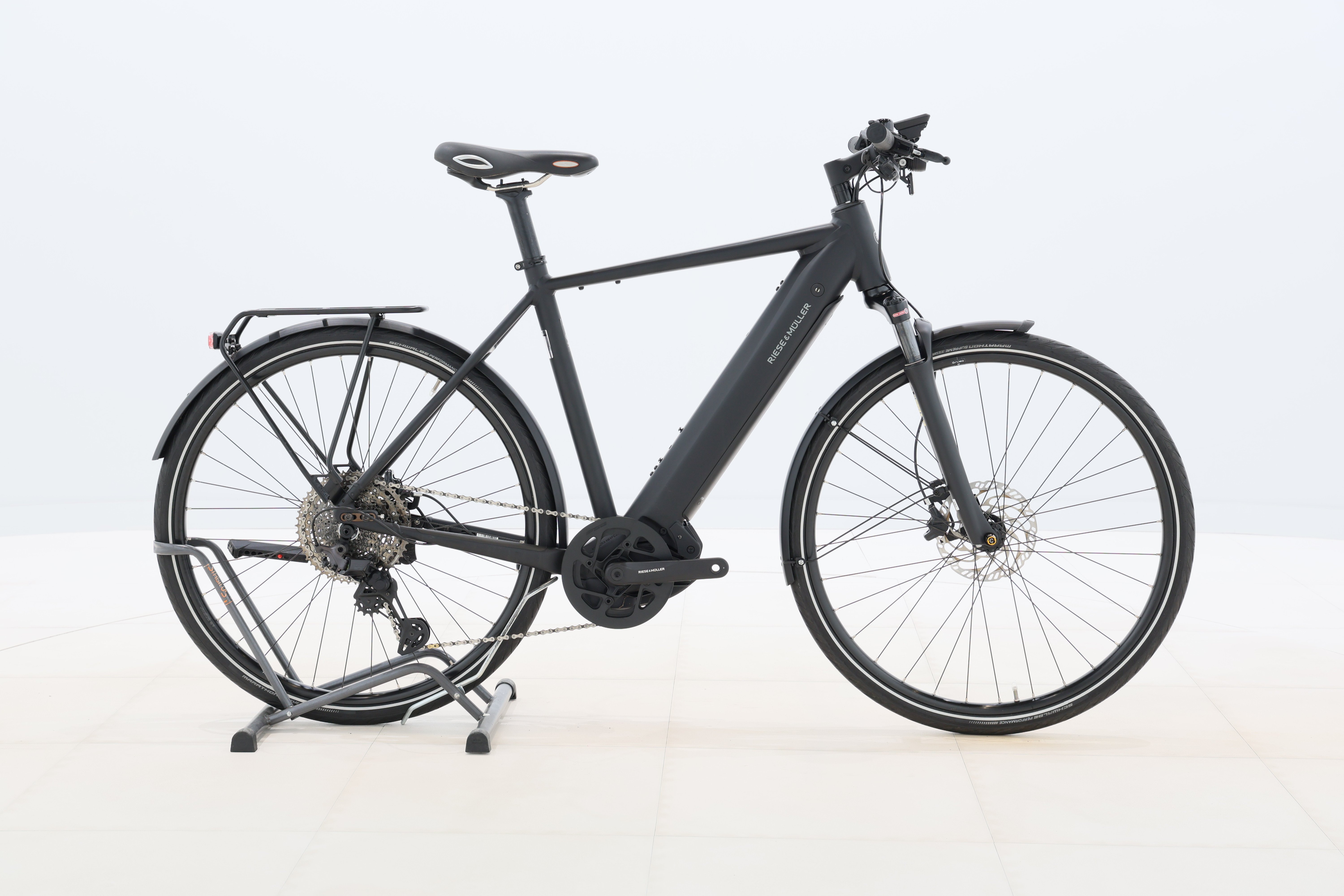 ab51e547-a6e3-4c3d-9e02-de204f636645