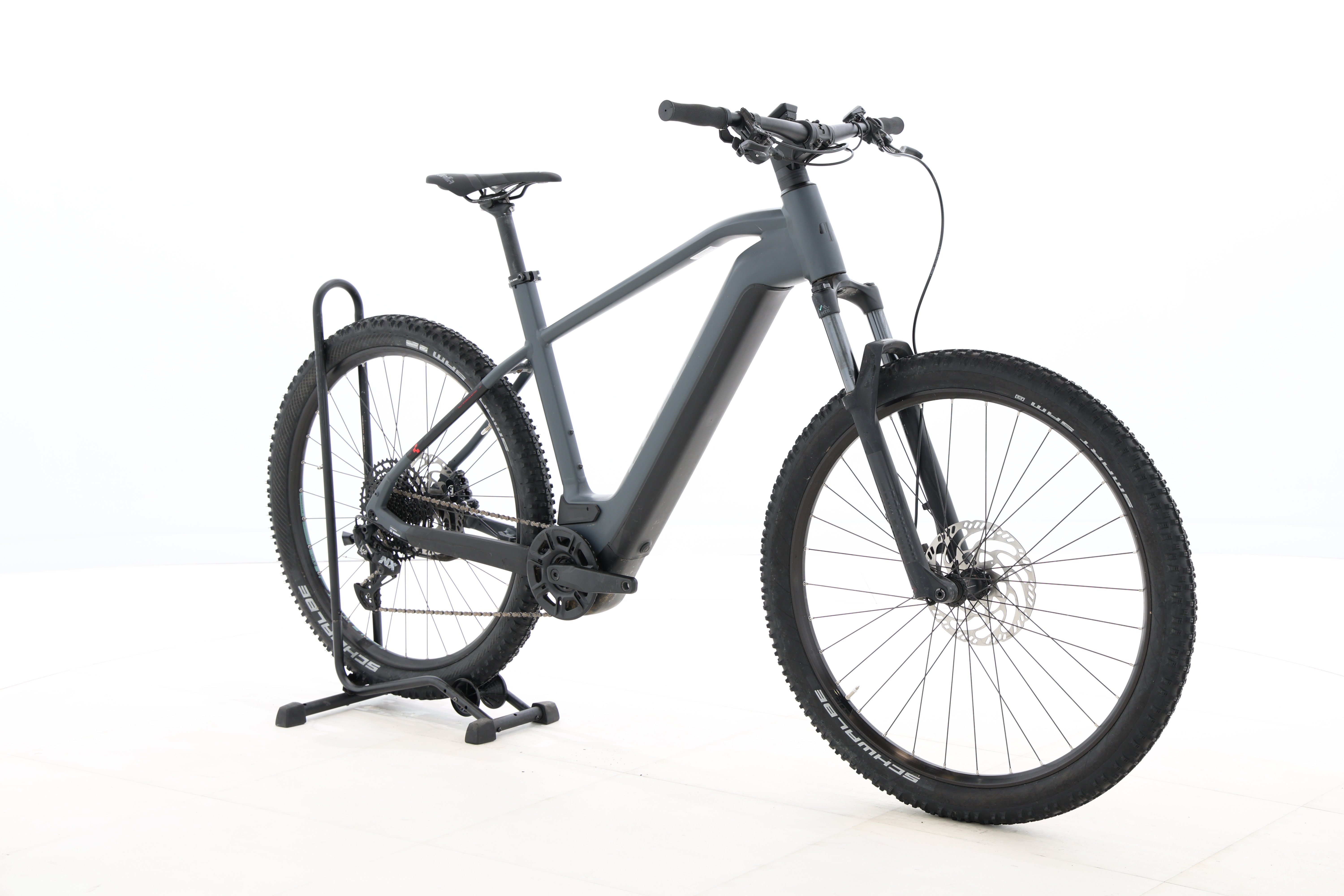 28ffc09b-3ddc-4c4e-8328-82090b237e9f