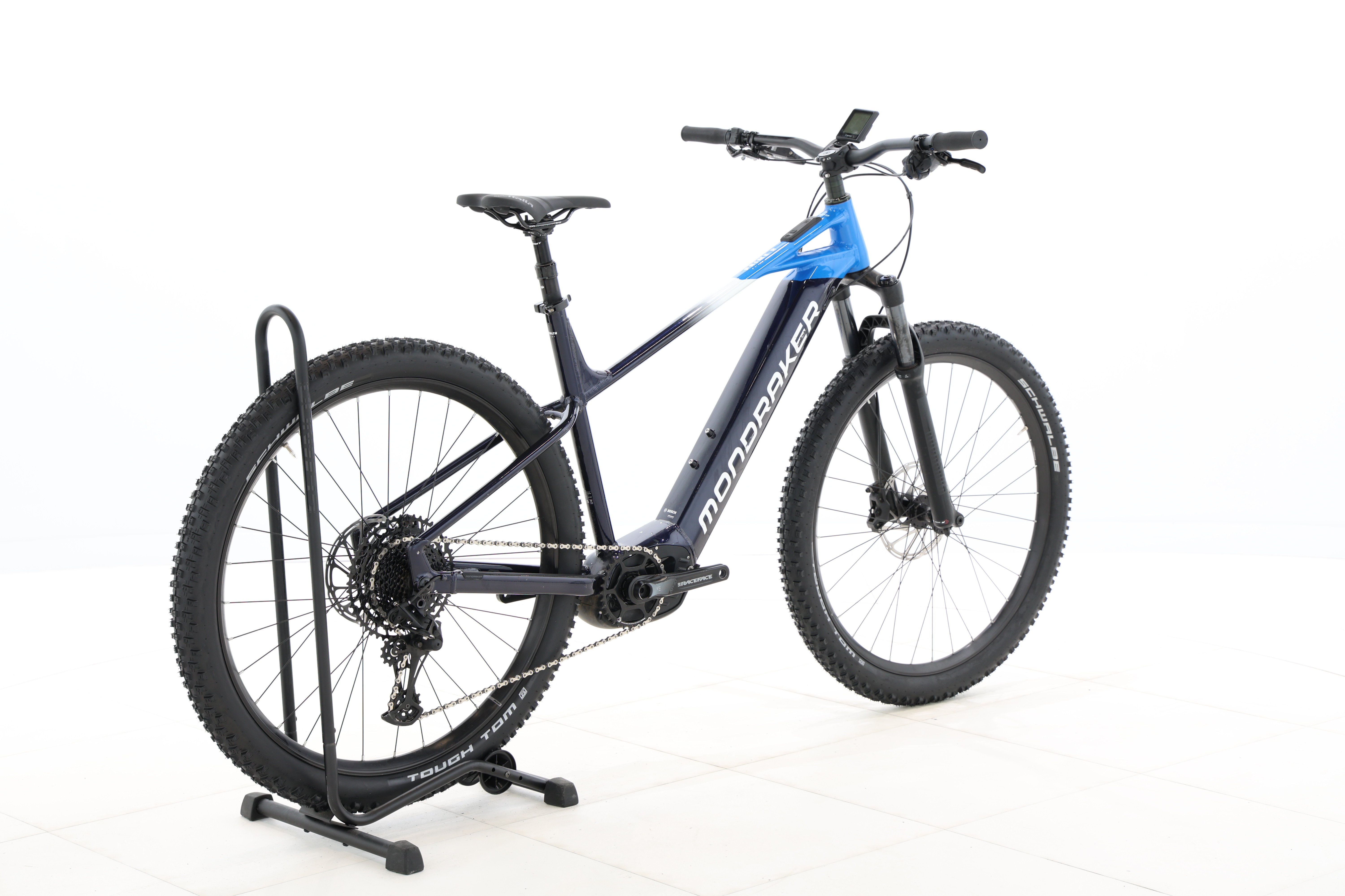 b99de666-ebac-4d52-9774-2f5e8f3f462f