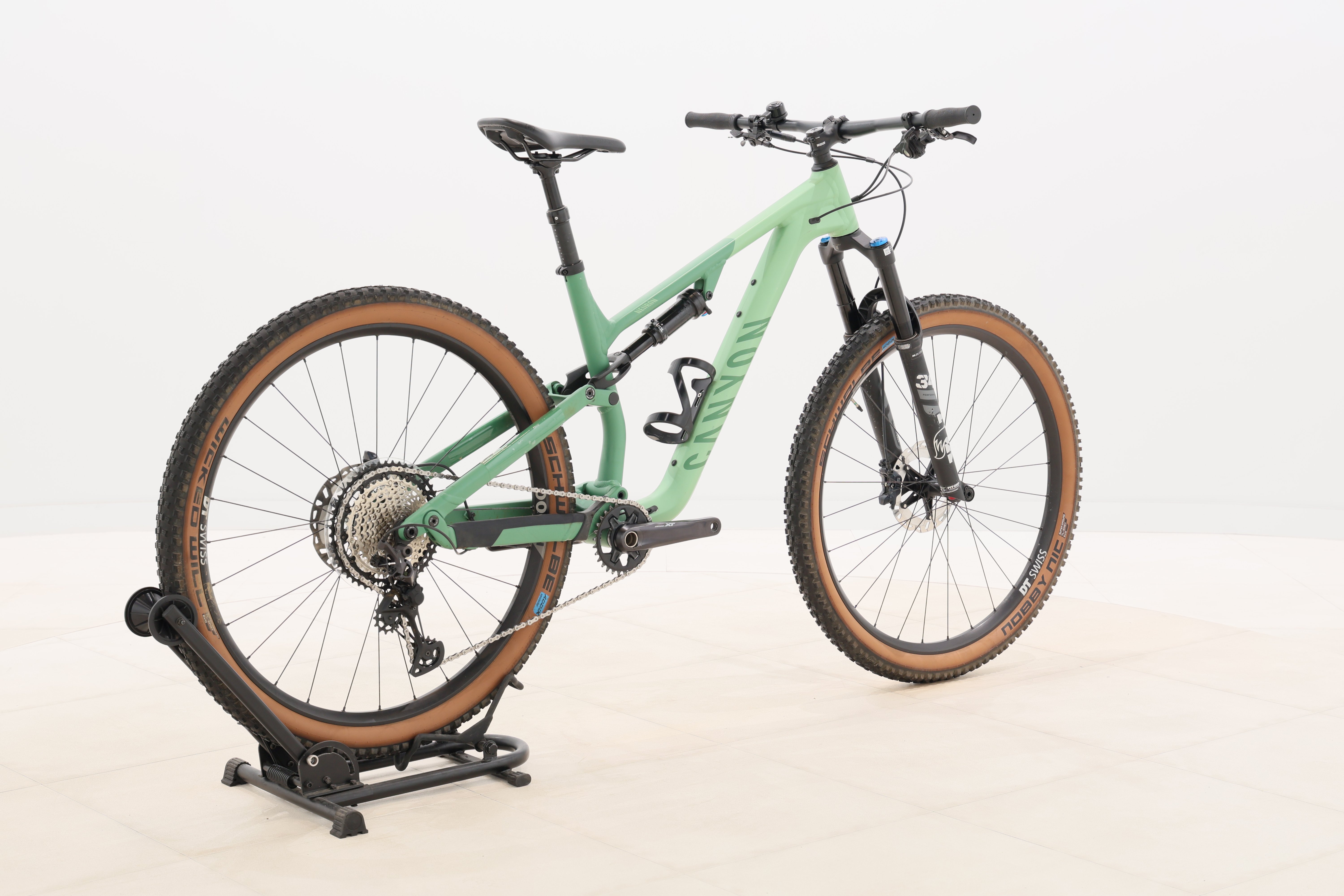 8a158f79-4772-46d6-b008-ae3f9bf8ac60