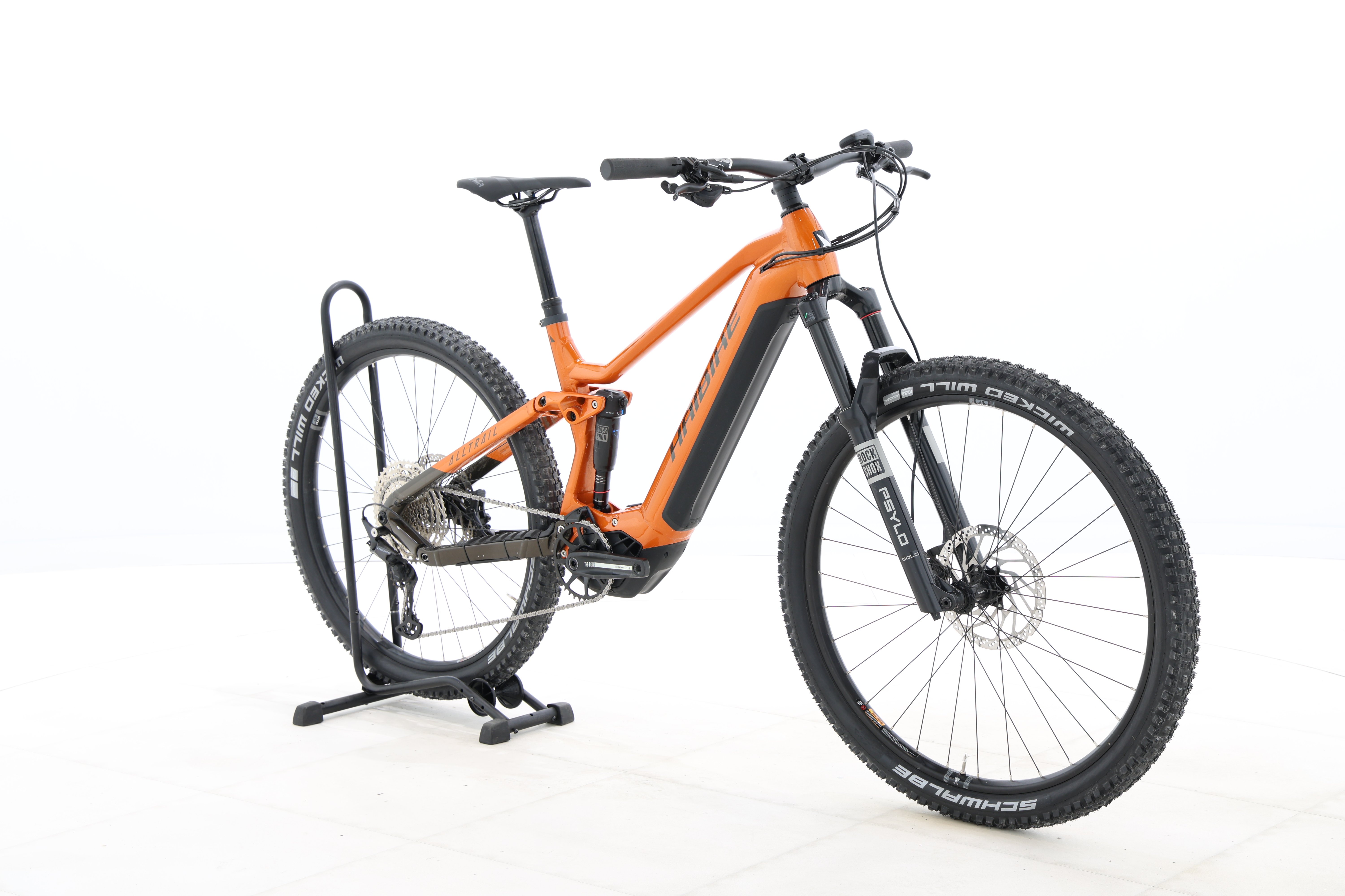 e29106c5-0108-4b13-b040-1757d680f0db