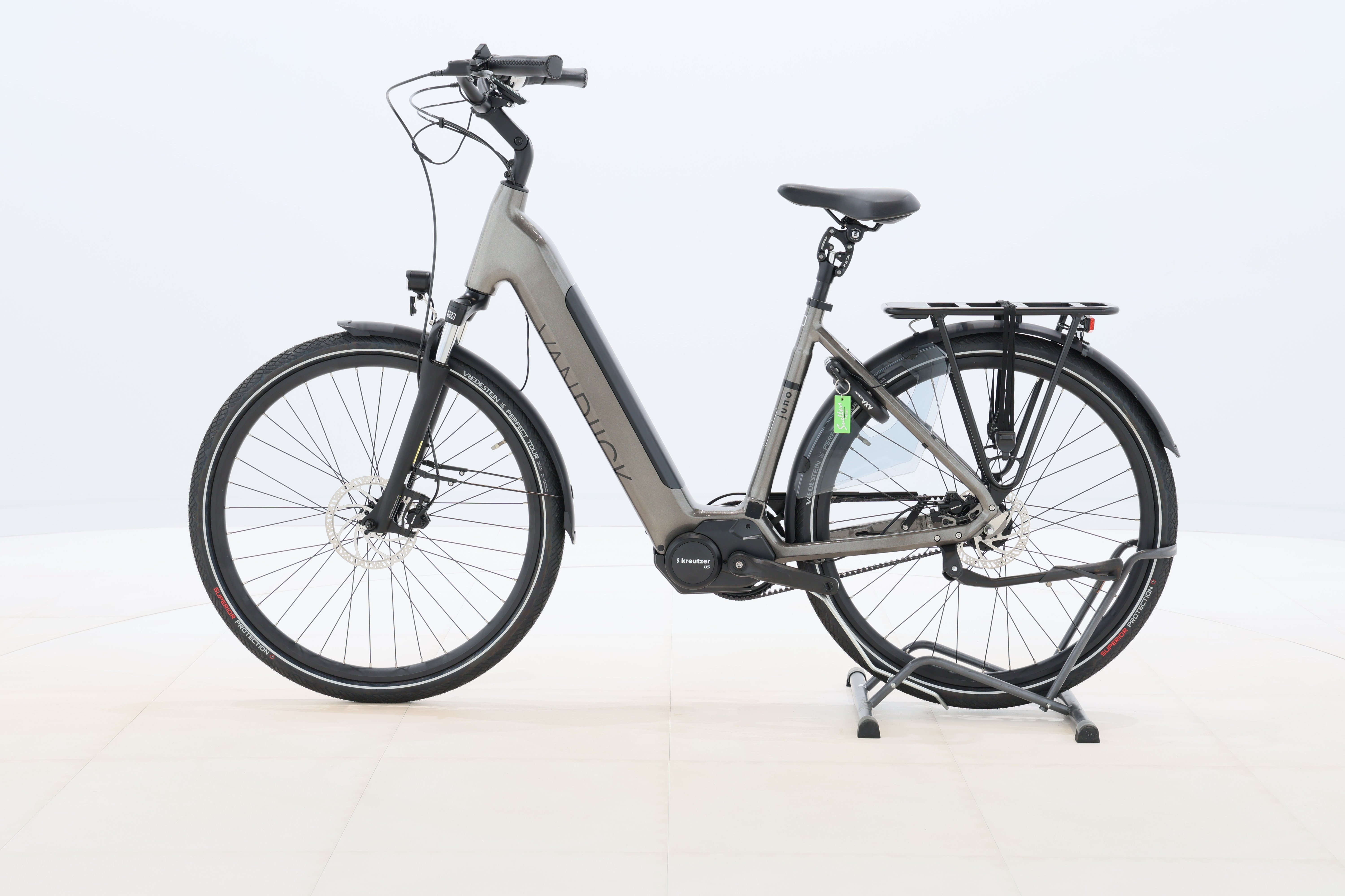 e2dc4e81-e426-4e60-ad9c-0eea4ff51739