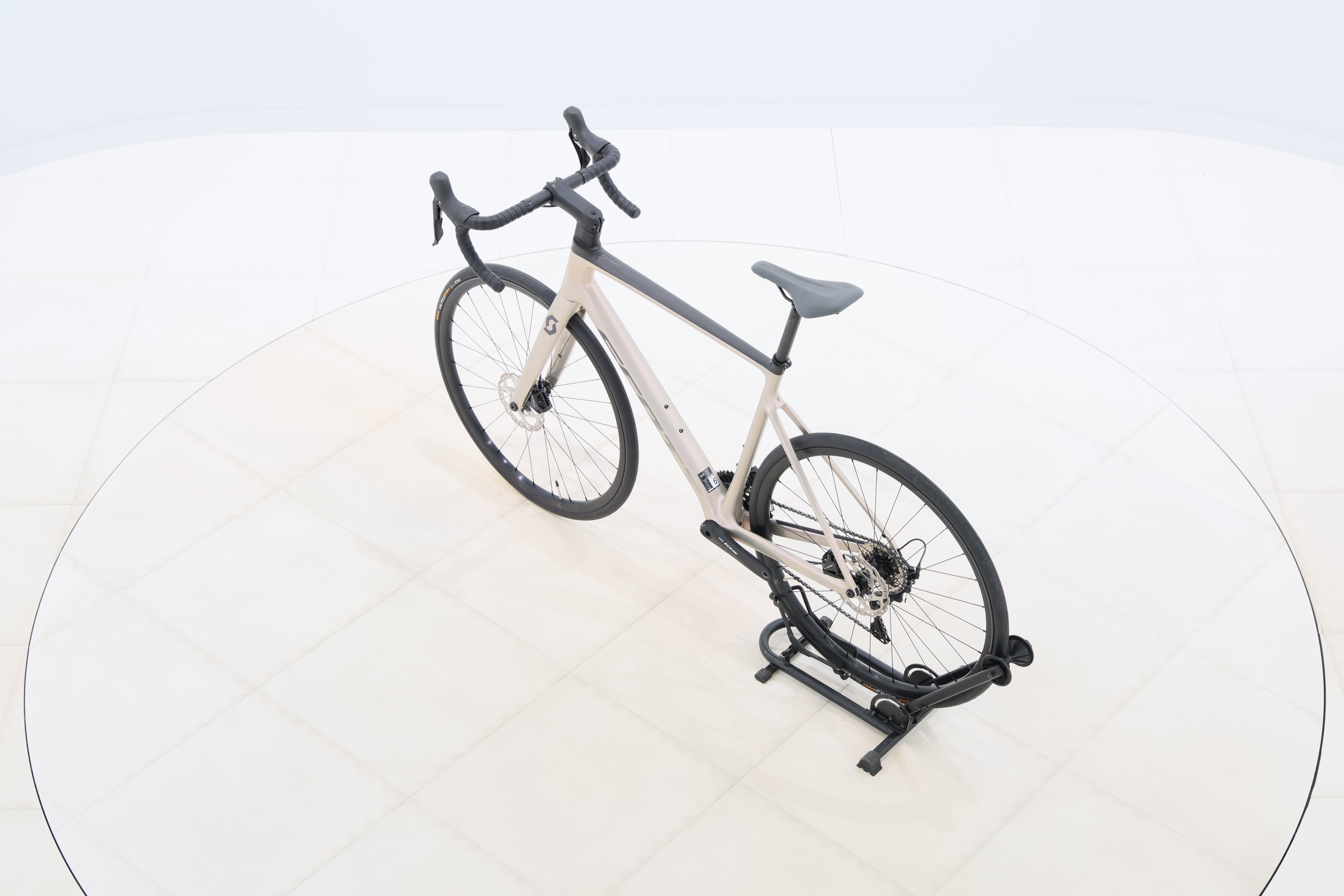 1ae11e1b-edaa-4a25-a416-0013ca8d68a3