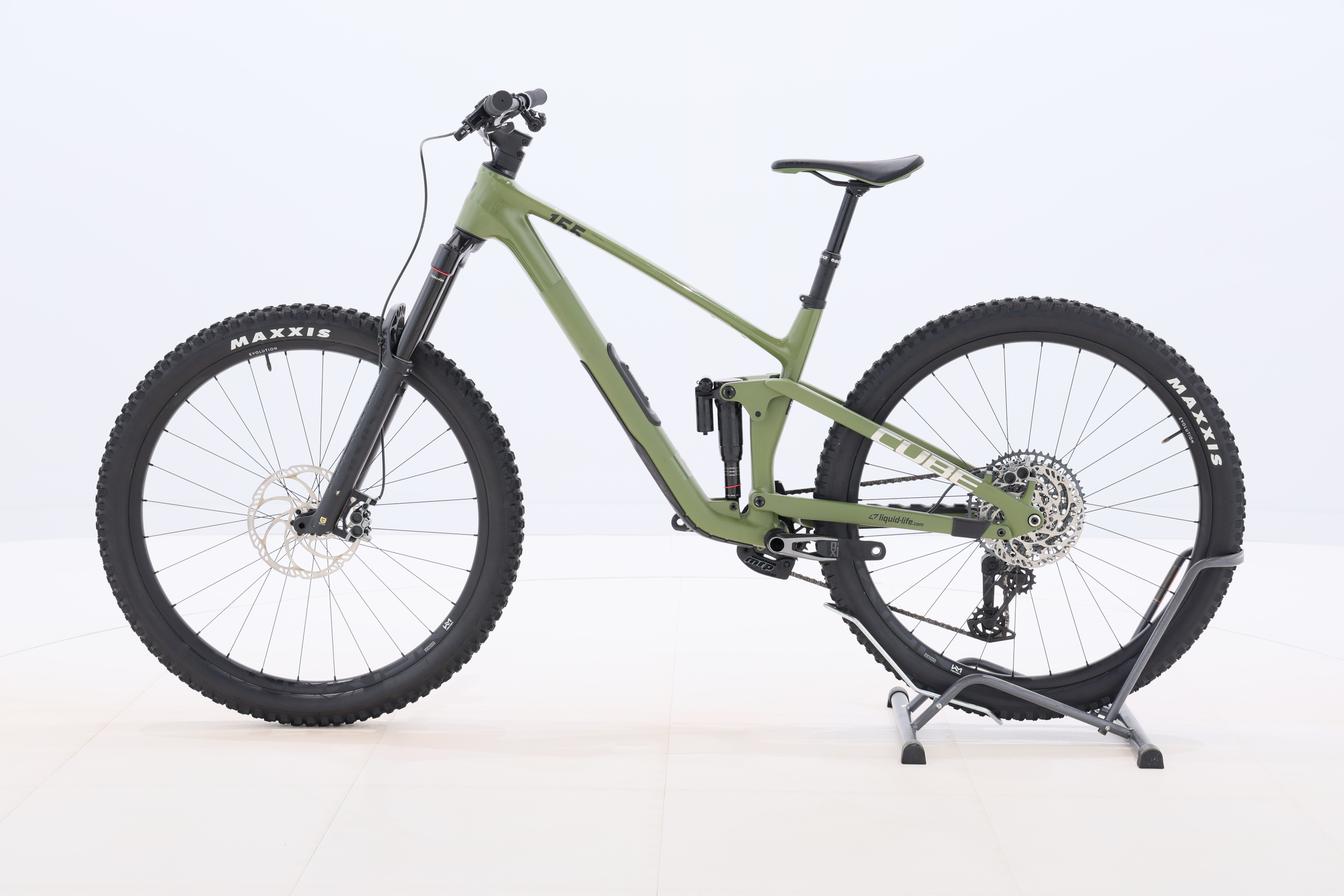 b358b427-2cb1-4d9a-bd59-90ead37ea160