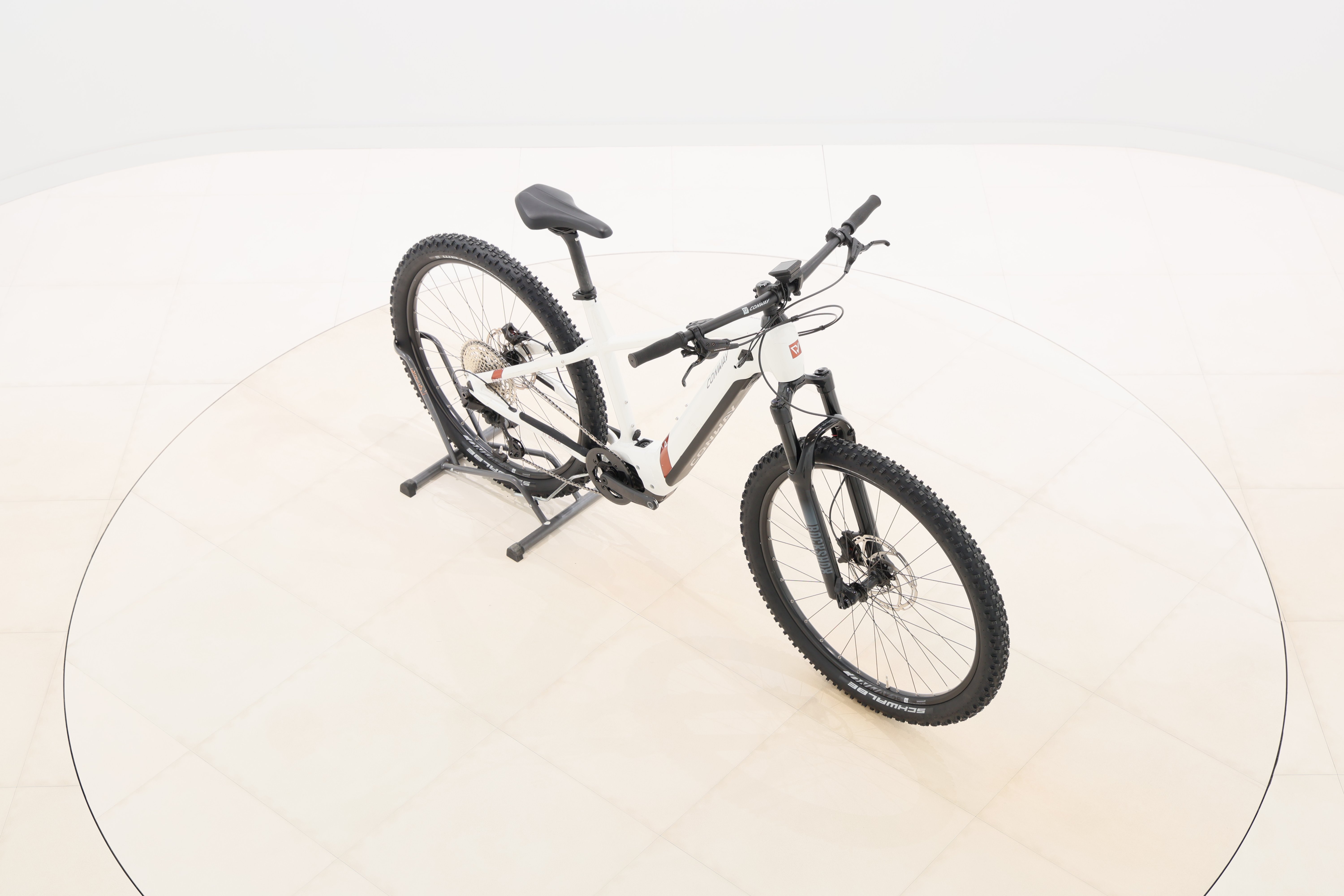 e1f93428-8cac-4088-9c25-f8c5f3618202