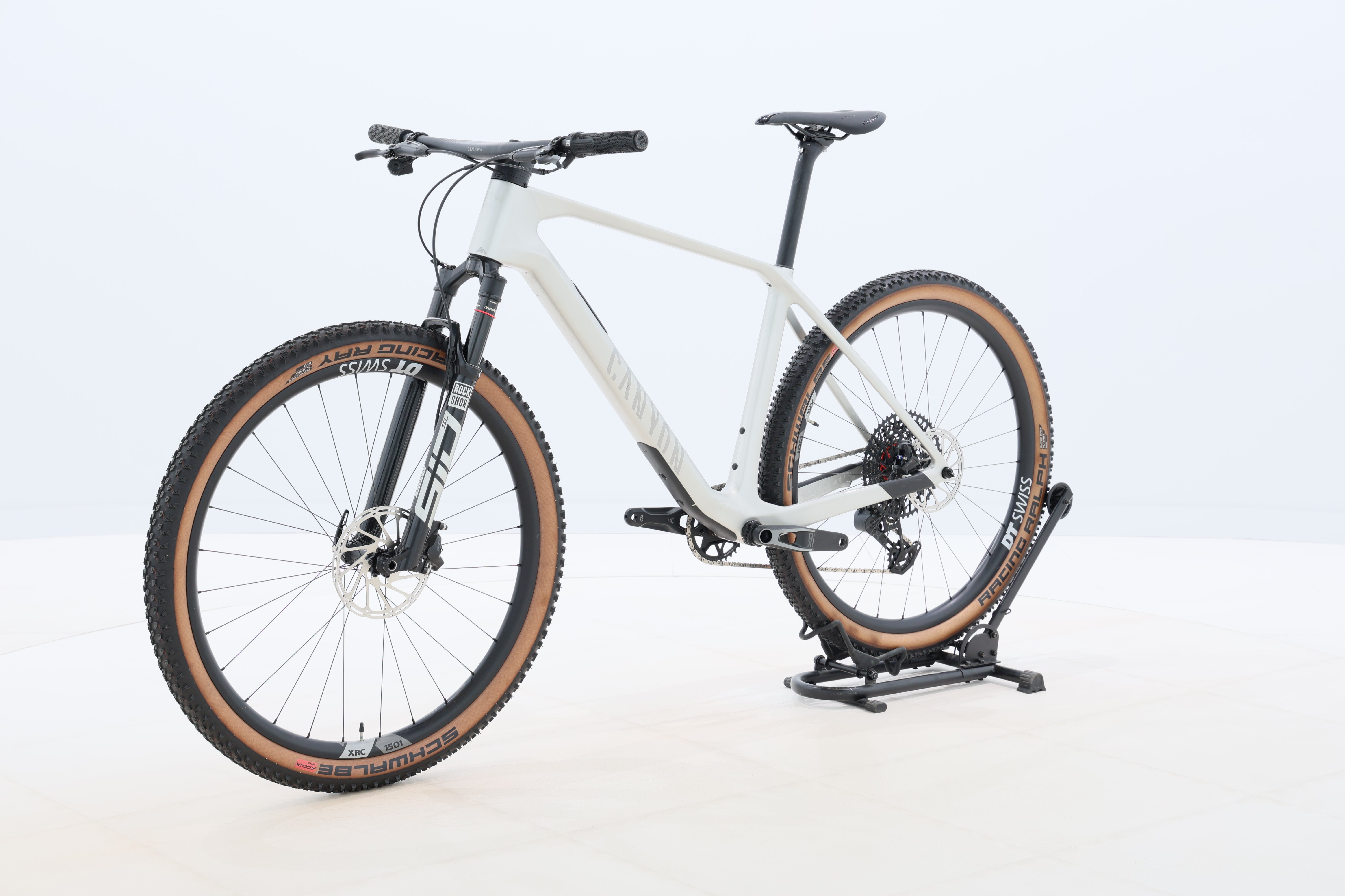 04065930-b978-4404-8358-79d0faba7242