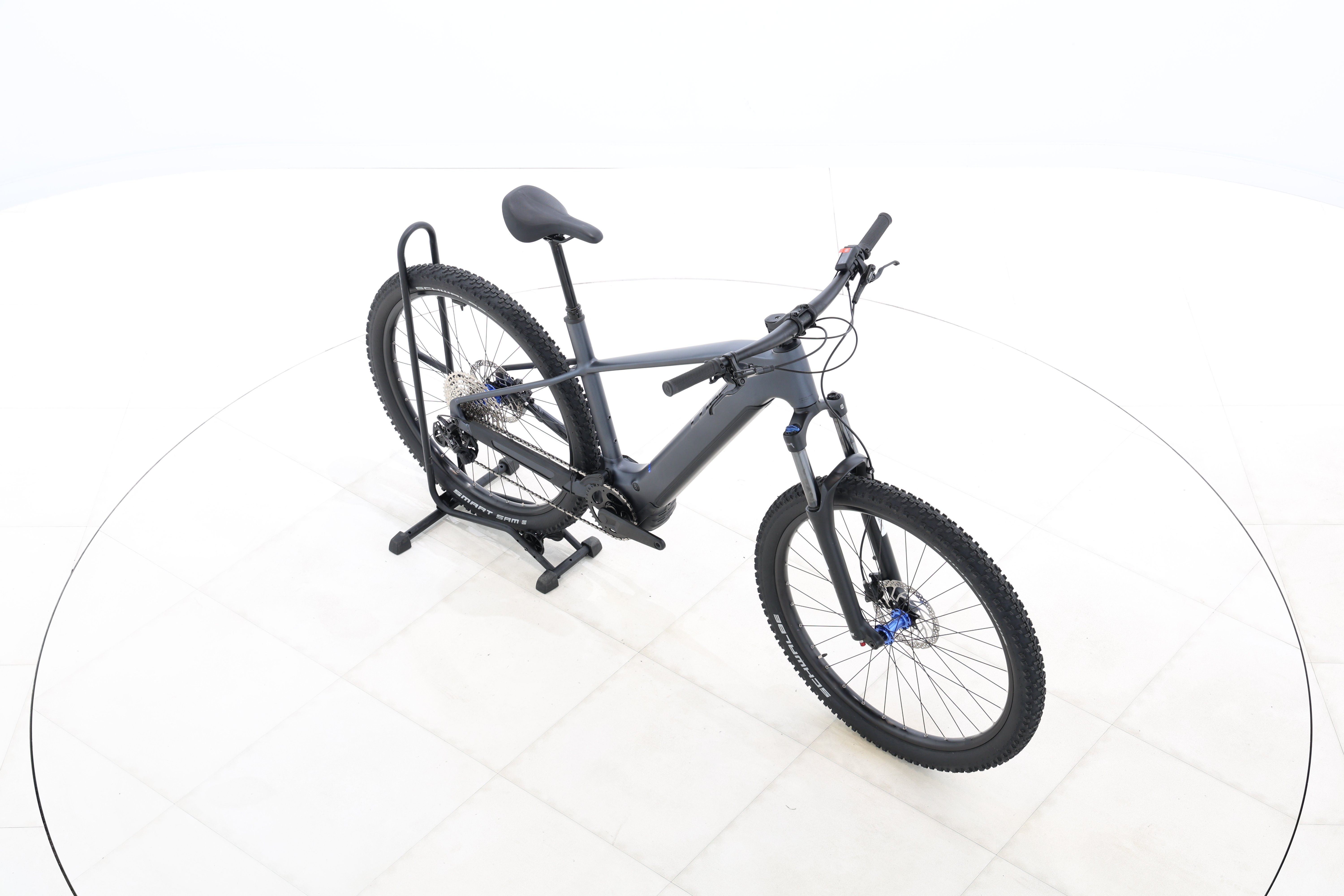 e4018b08-bb7d-4acb-afac-f0aec8253619