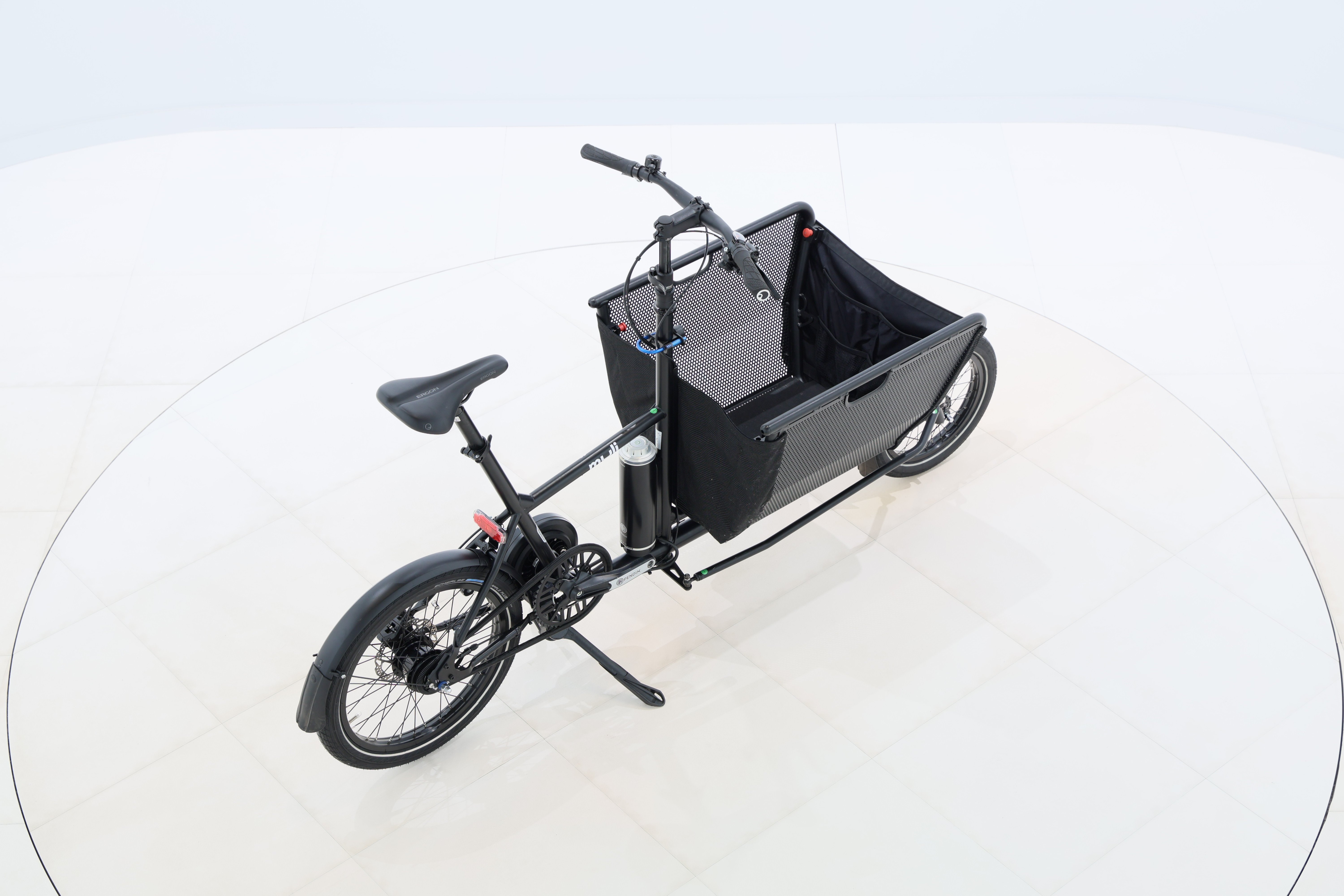 3a486b58-97d1-4cc9-8570-f8b4fd33b106