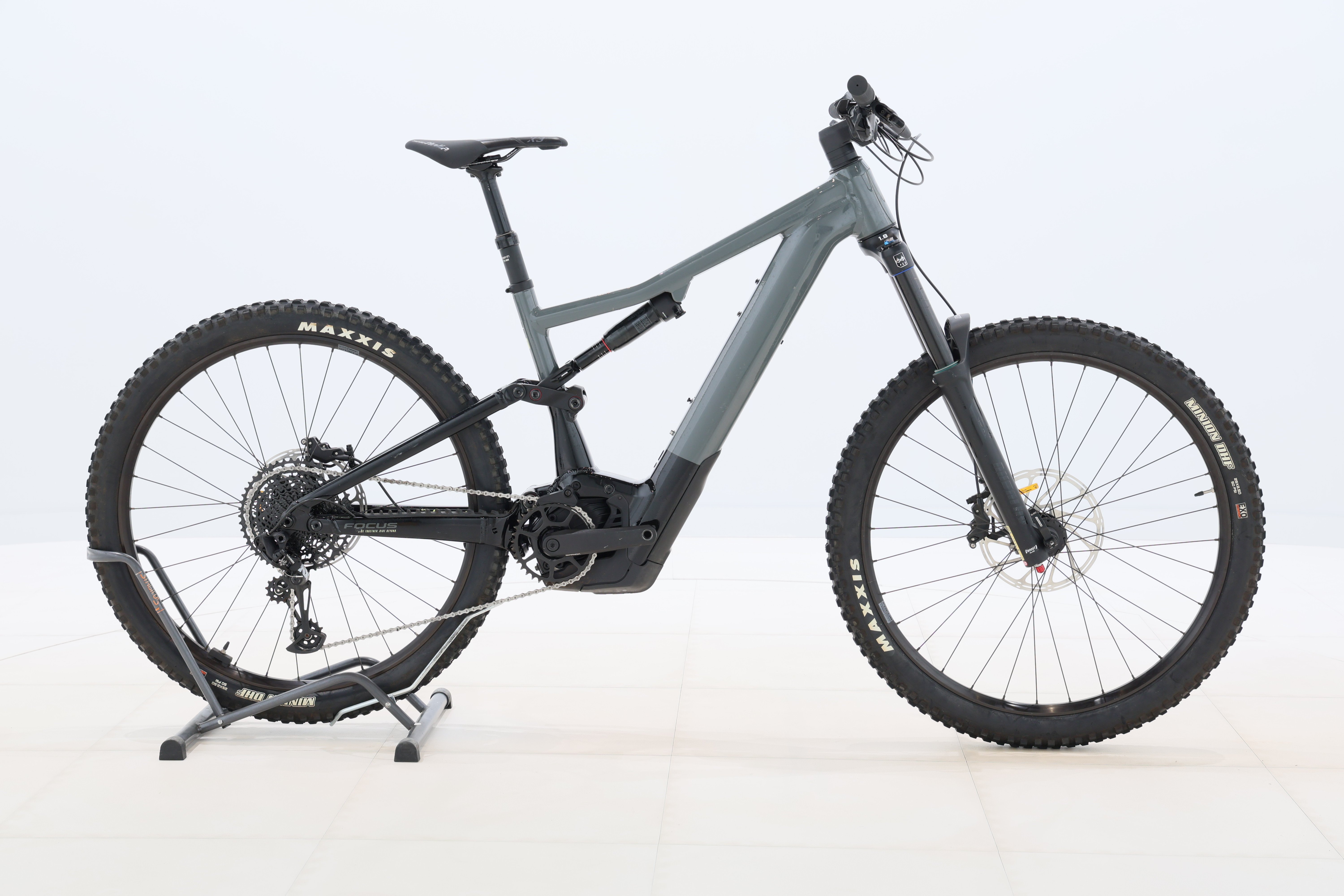 ca02cf72-b0cd-4cc5-8df7-6336ea53823a