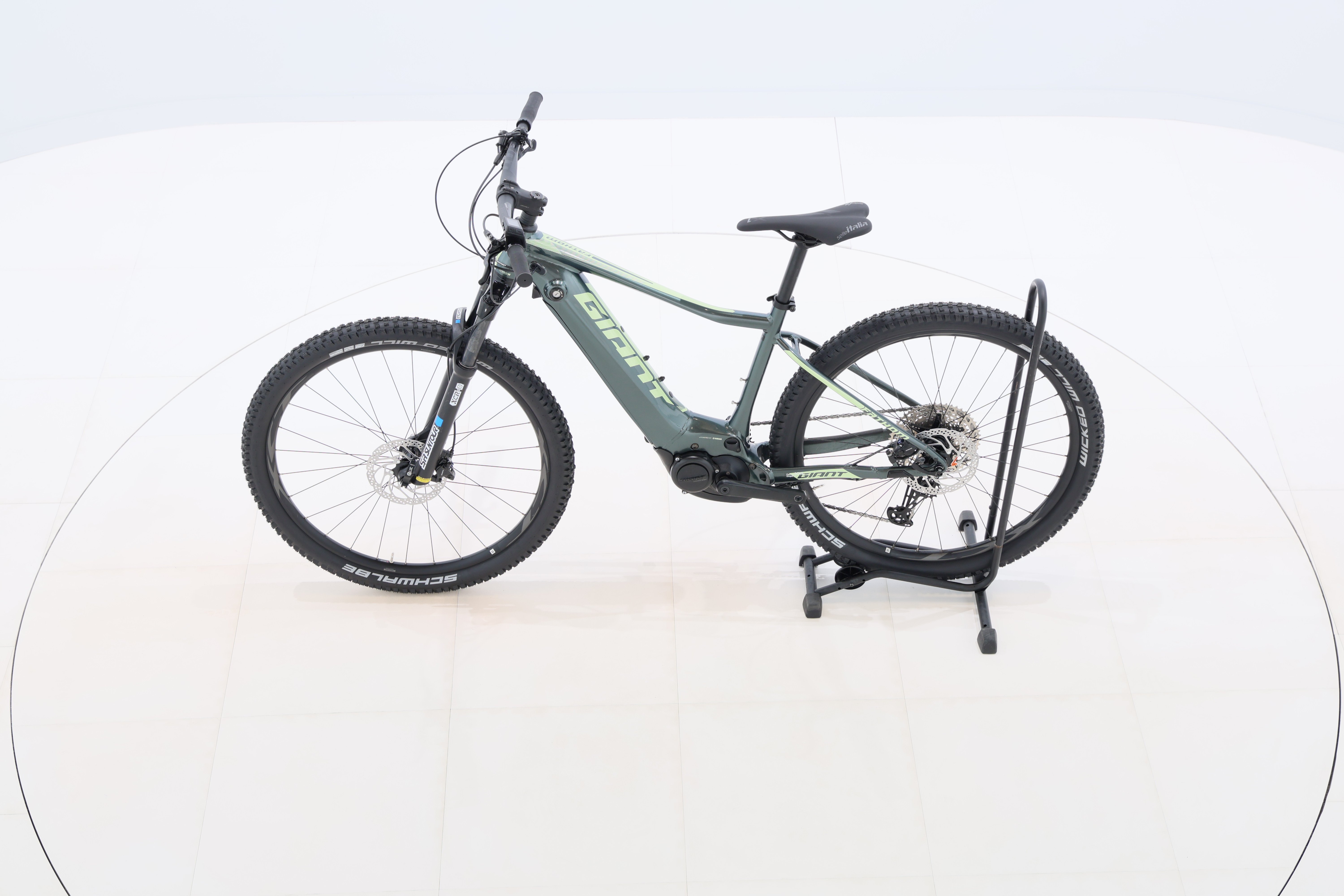 65a0c7cd-4b9e-403b-8fc6-8923ae91dc11